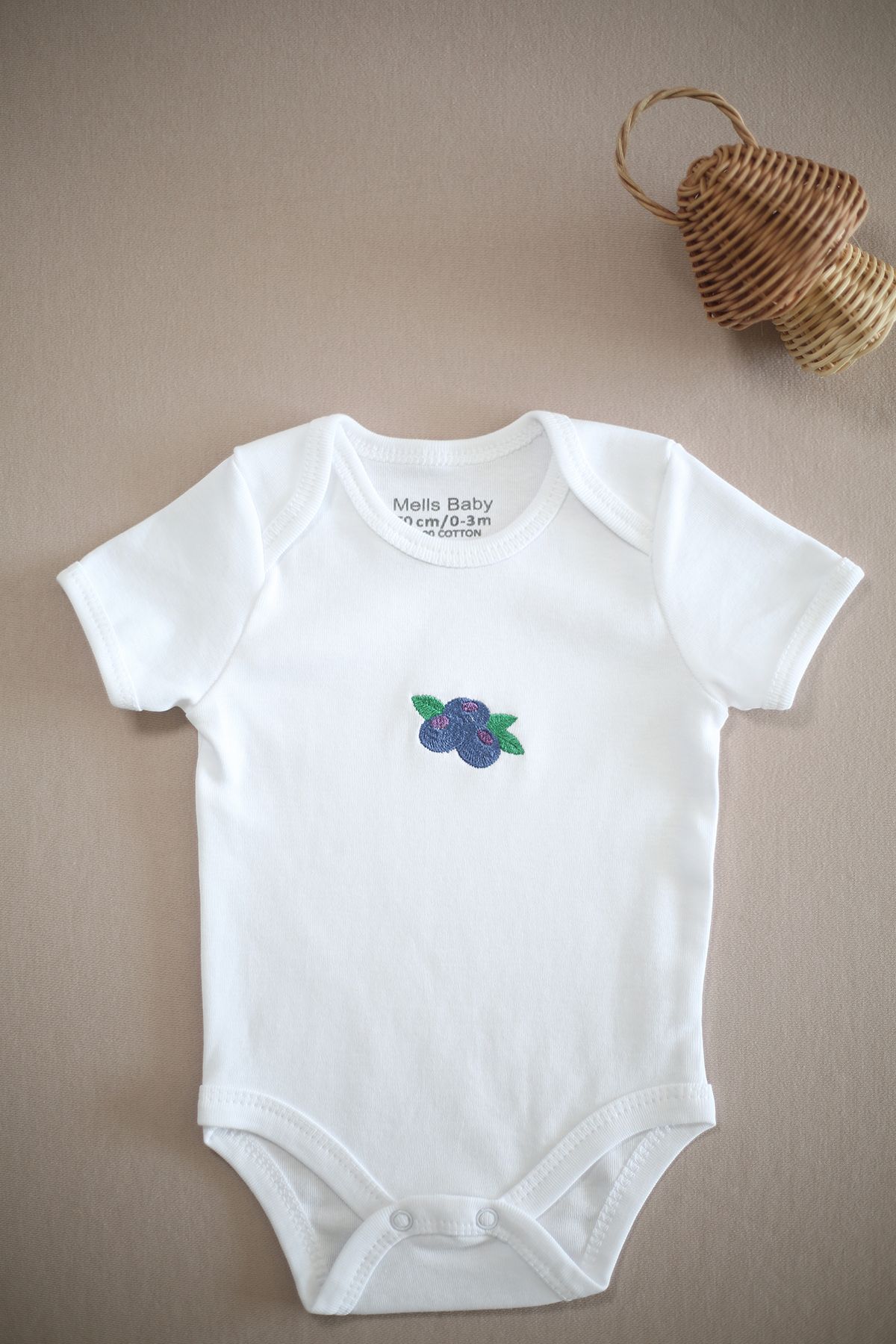 Snap on baby onesie 2025