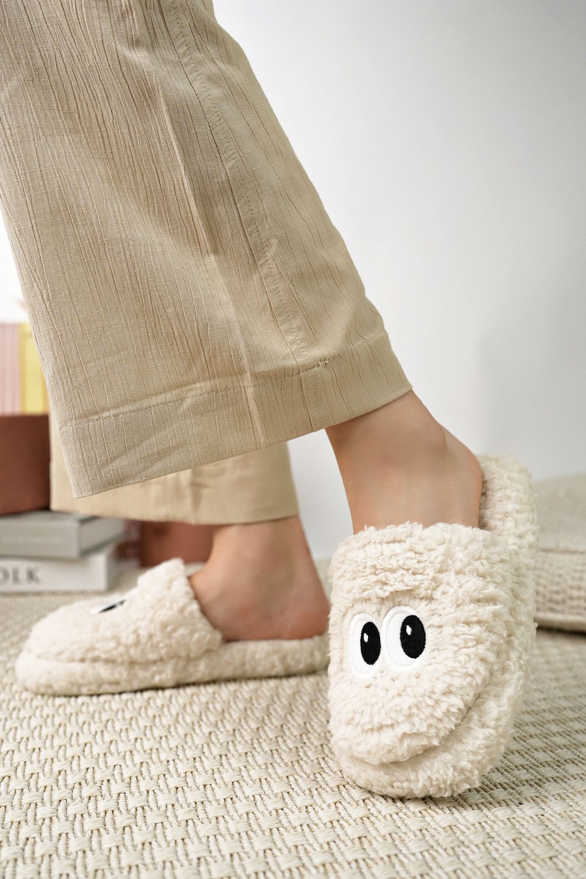 Fluffy top house shoes