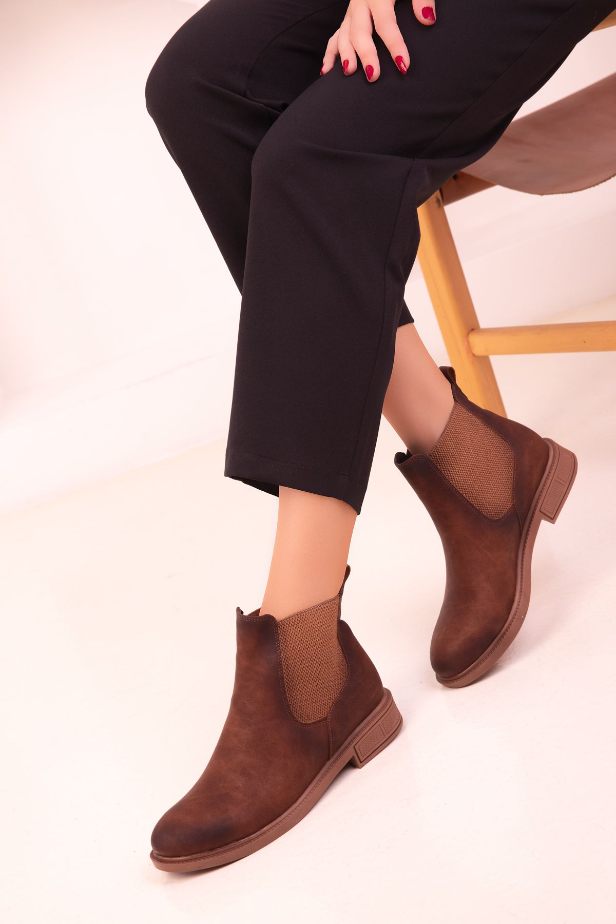 brown flat chelsea boots womens