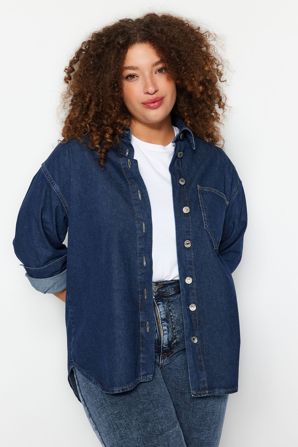 Trendyol Curve Ciemnoniebieska Koszula Dżinsowa Oversize Kobieta - 54
