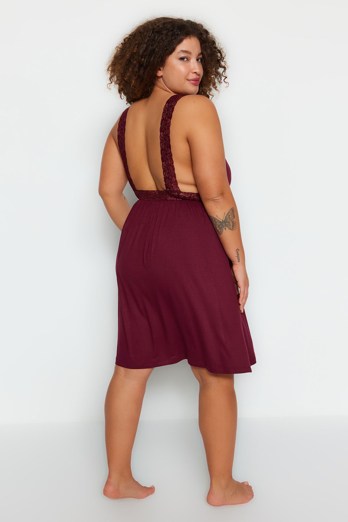 Trendyol Curve-Burgunderrotes Nachthemd aus gestrickter Spitze TBBSS22GC0050 4