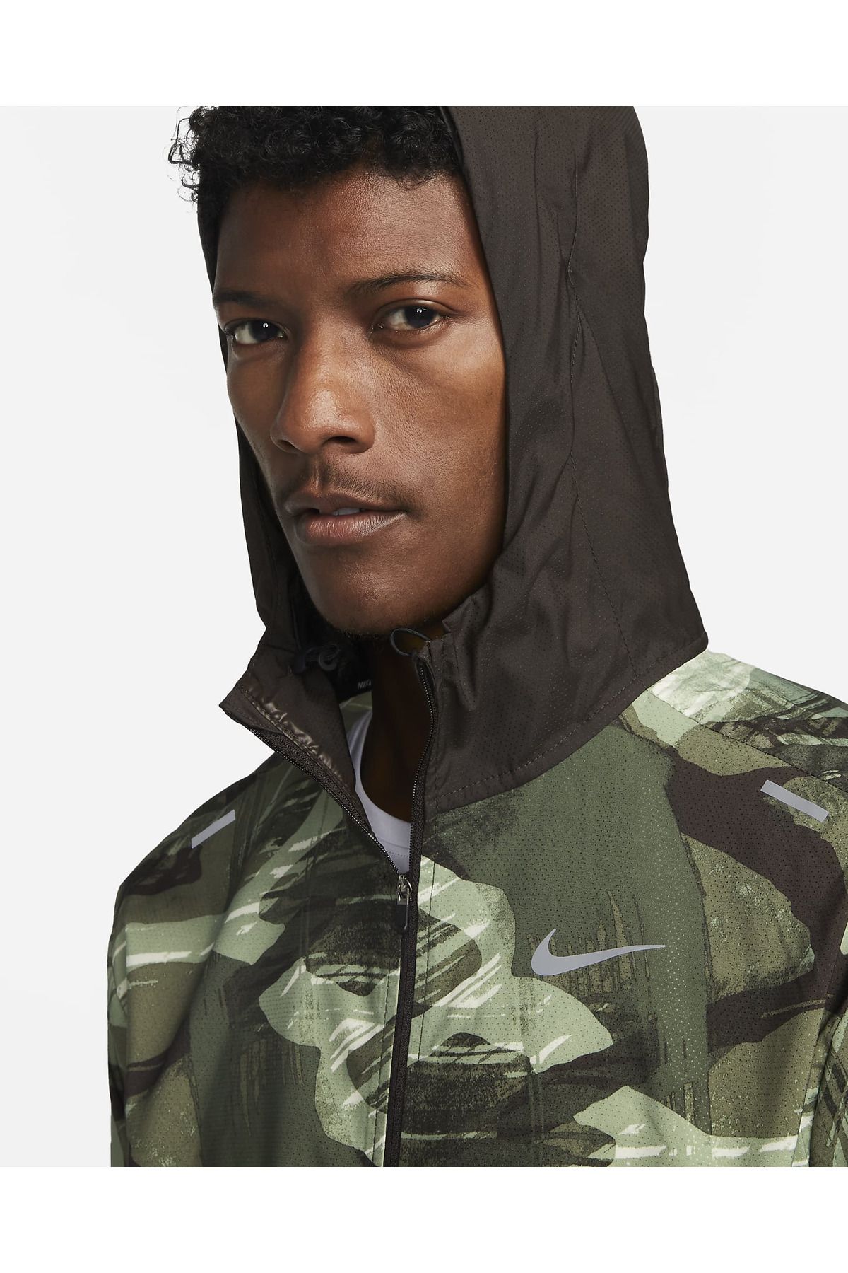 Nike Sports Raincoats Green Slim Trendyol