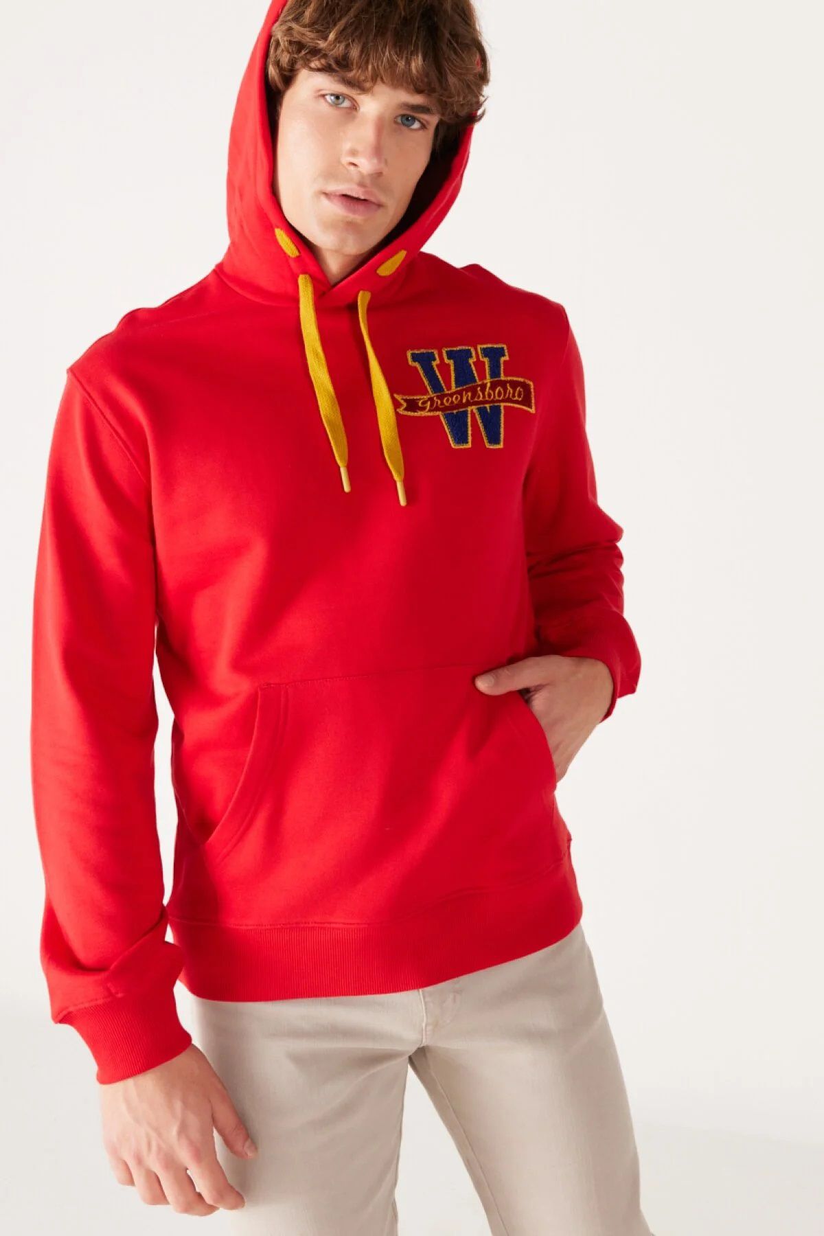 سویشرت قرمز مردانه پنبه به طور منظم متناسب با کلاه عرق W232238X2G Wrangler