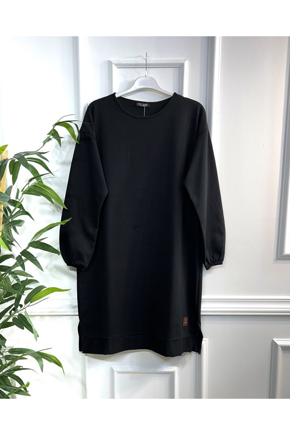 Aşkı Endam Derin Arma Detaylı İki İplik Penye Tunik - Siyah