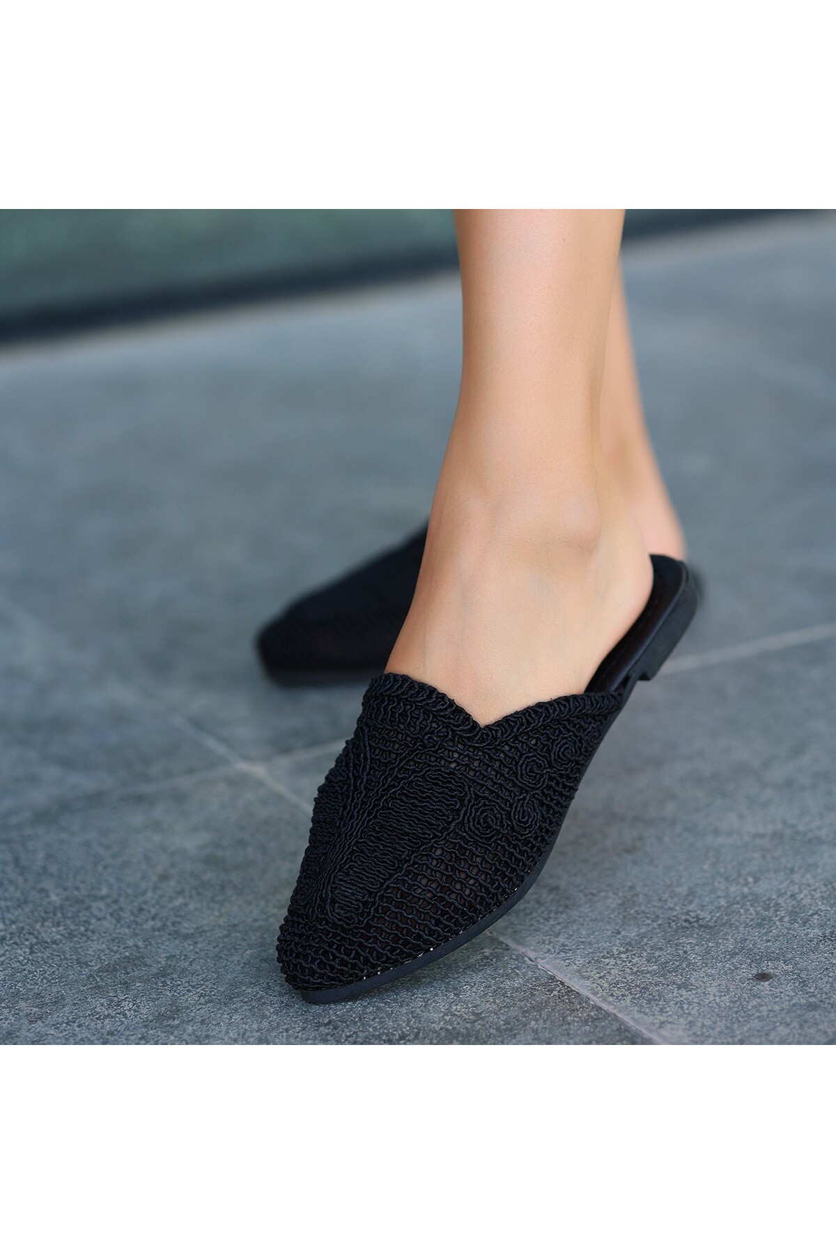 Osse Siyah Örgülü Terlik