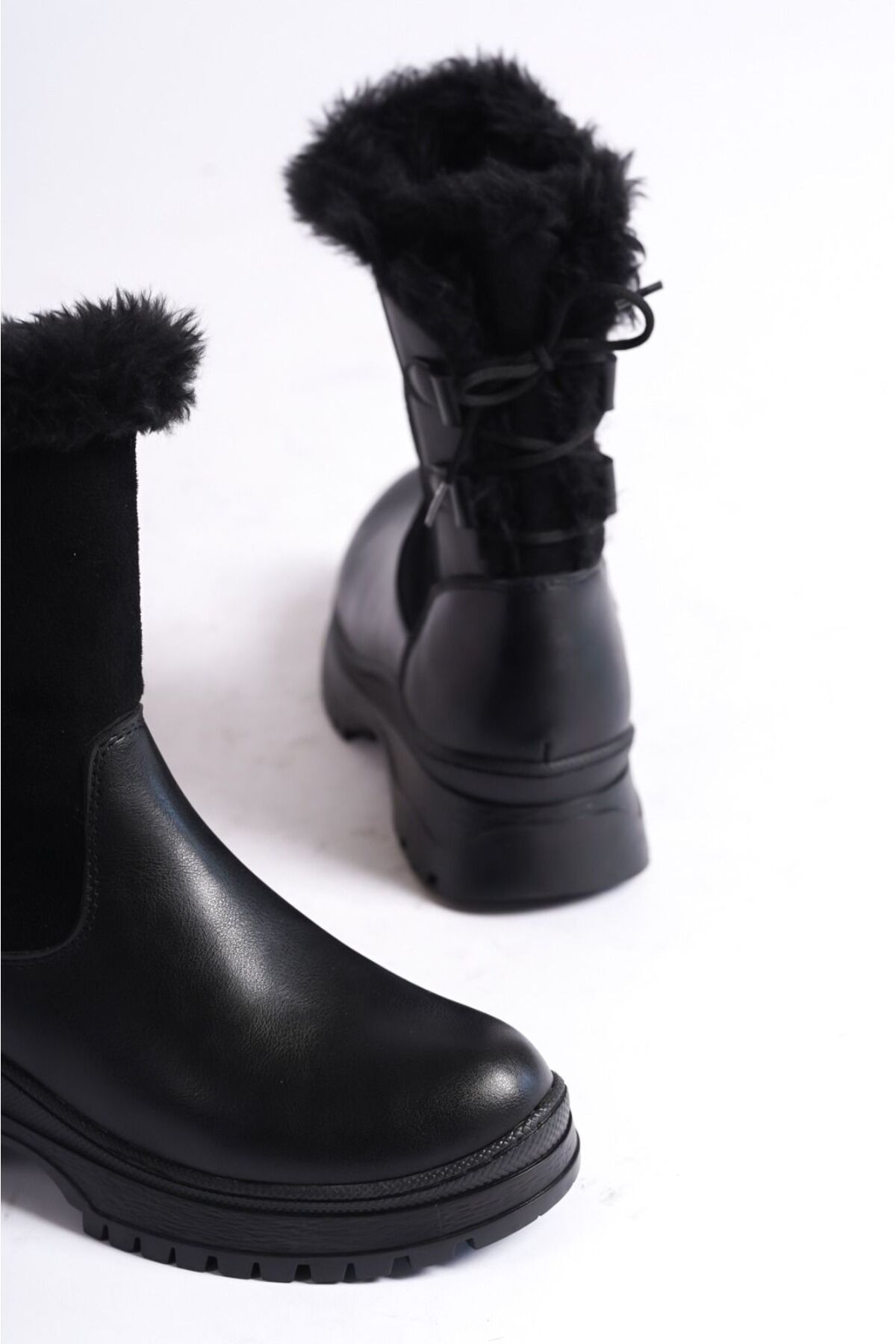Leather boots cheap with fur inside
