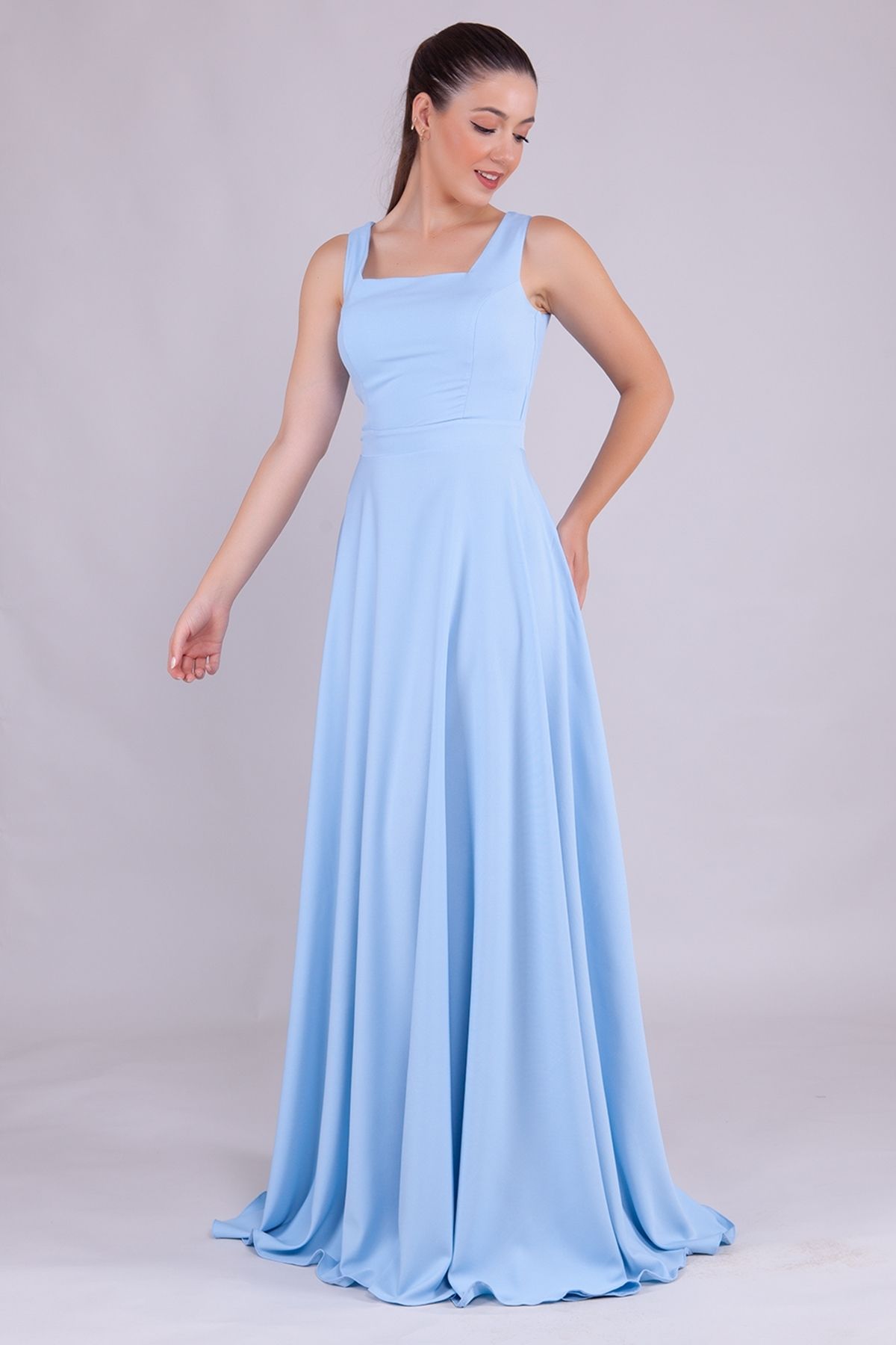 lovebox-Dámské šaty Atlas Fabric čtvercový límec s tlustým popruhem navržený Maxi Délka Baby Blue Šaty 413 5
