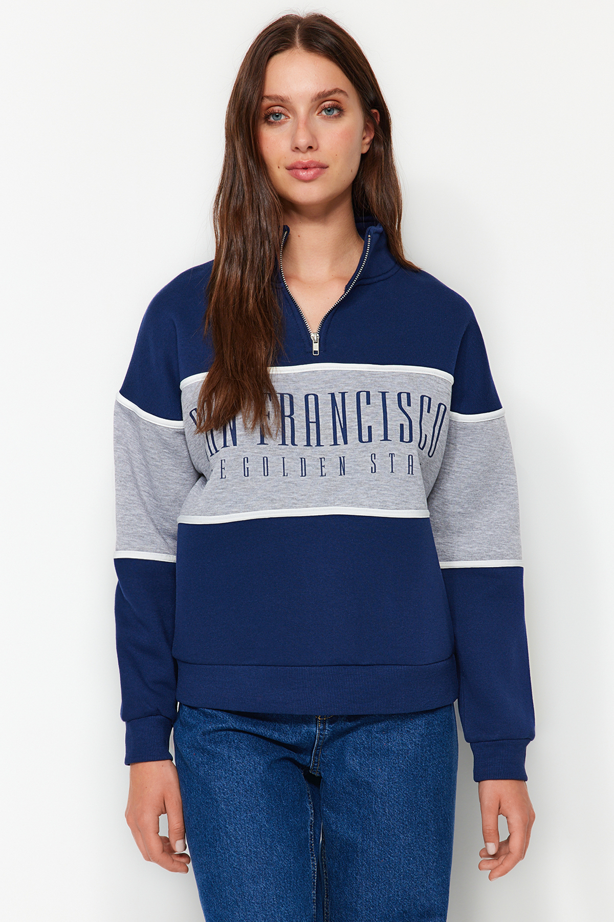 Trendyolmilla  Lacivert Basic Baskılı Kalın İçi Polarlı Örme Sweatshirt TWOAW23SW00117 - Görsel 2