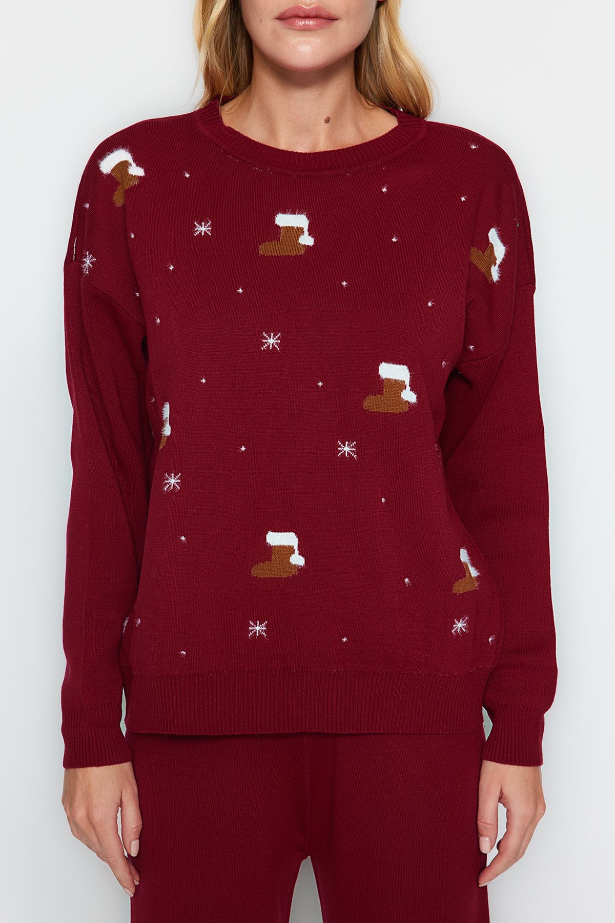 Trendyol Collection-Red Christmas Themed Soft Textured Furry Knitwear Top and Bottom Set TWOAW24AU00113 5