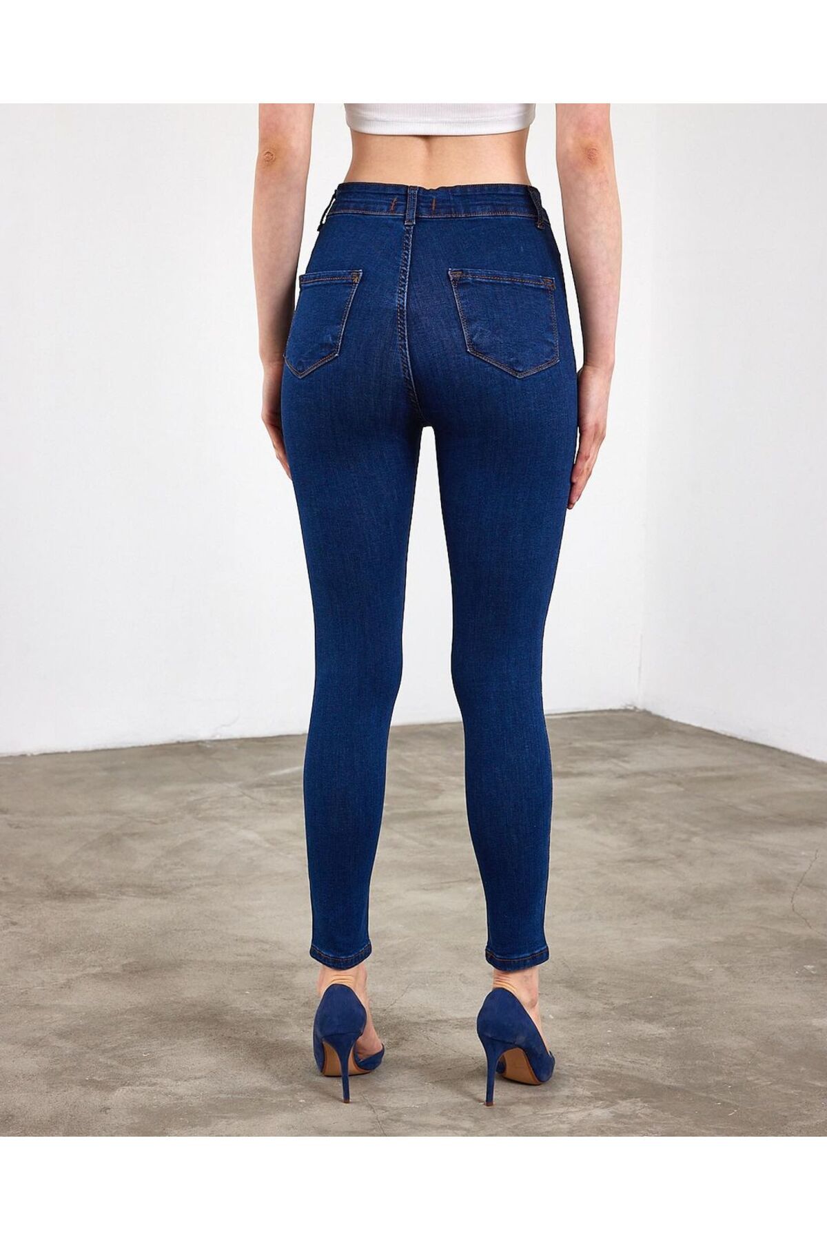 Dark blue high waisted on sale jeans