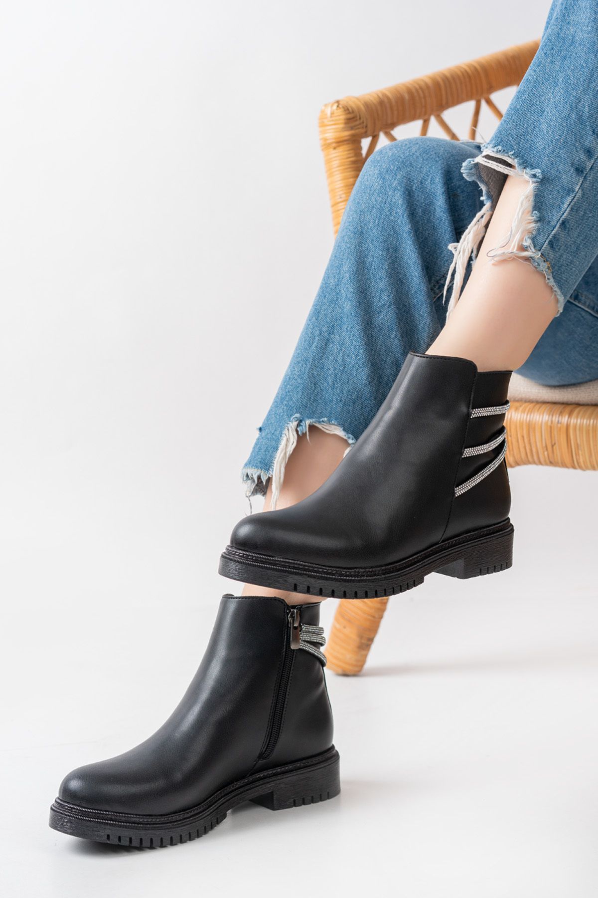 Urban outfitters store maci chelsea boot