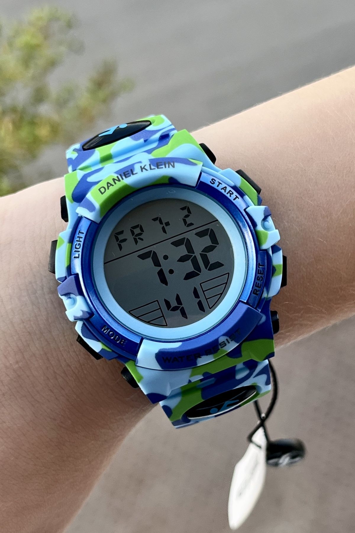 Daniel klein outlet digital watches