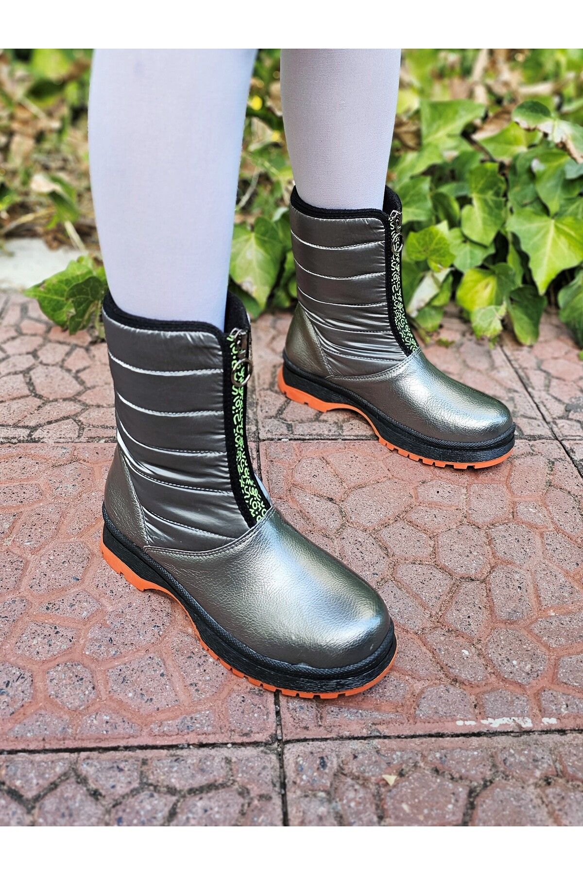 Wide fit waterproof snow boots store
