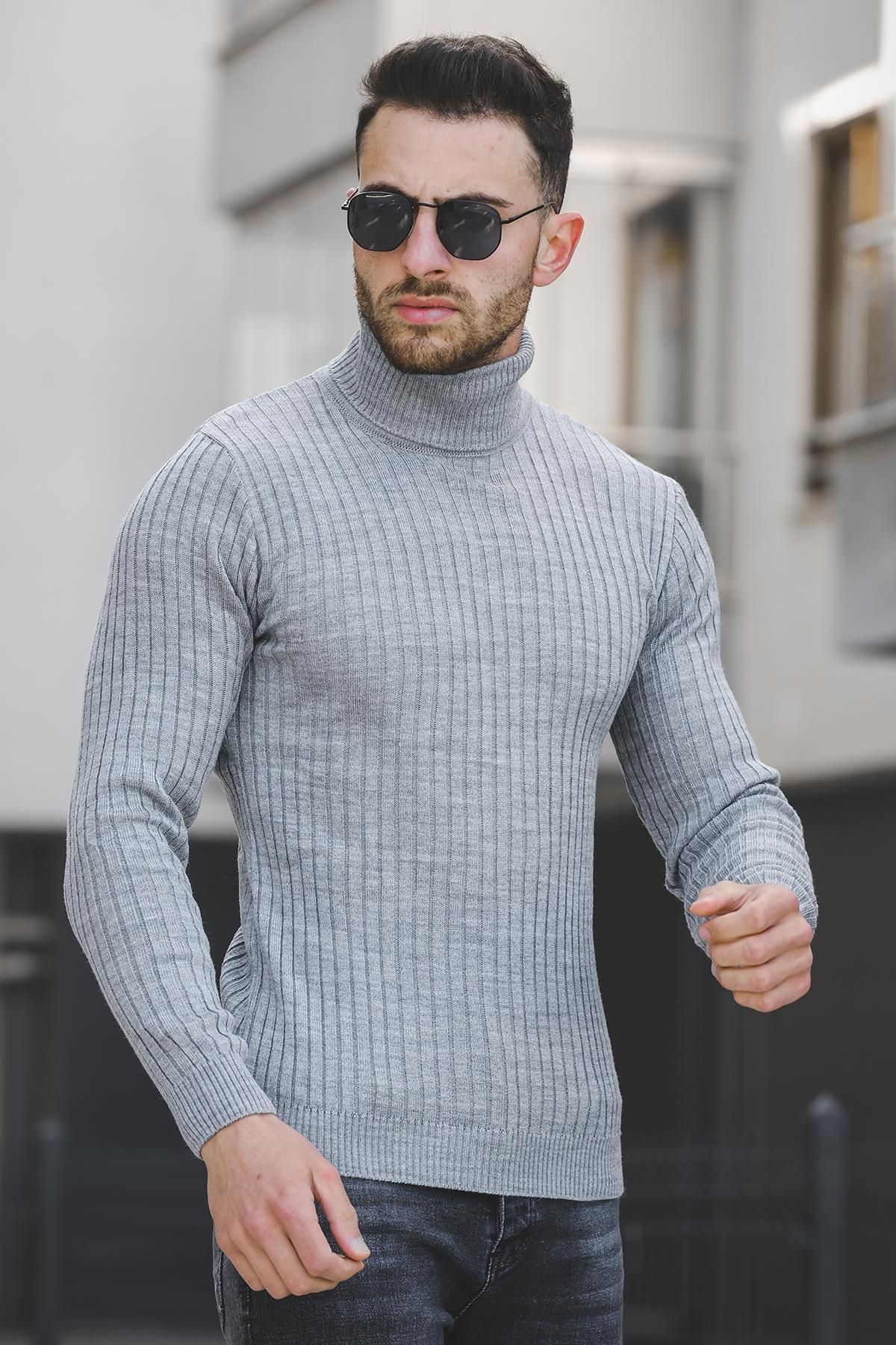 Thick ribbed clearance turtleneck sweater