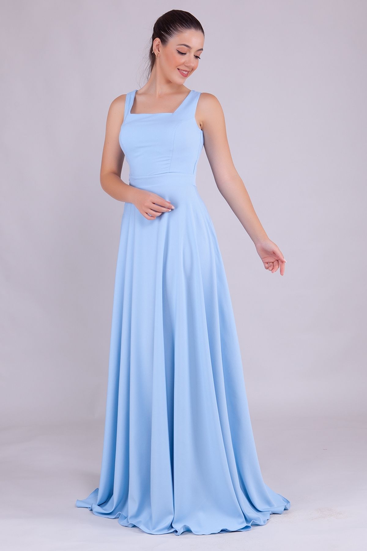 lovebox-Dámské šaty Atlas Fabric čtvercový límec s tlustým popruhem navržený Maxi Délka Baby Blue Šaty 413 7