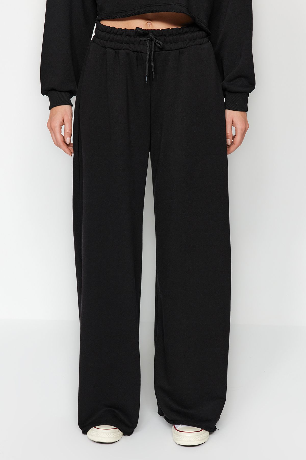 Trendyol Collection Sweatpants Black Wide leg Trendyol