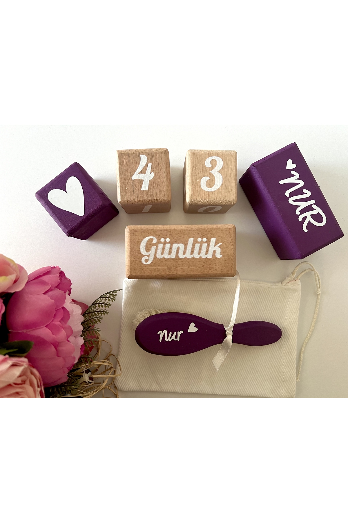 Renkli anne bebek anı küpü lila beyaz yazılı set bebek saç tarağı isimli set