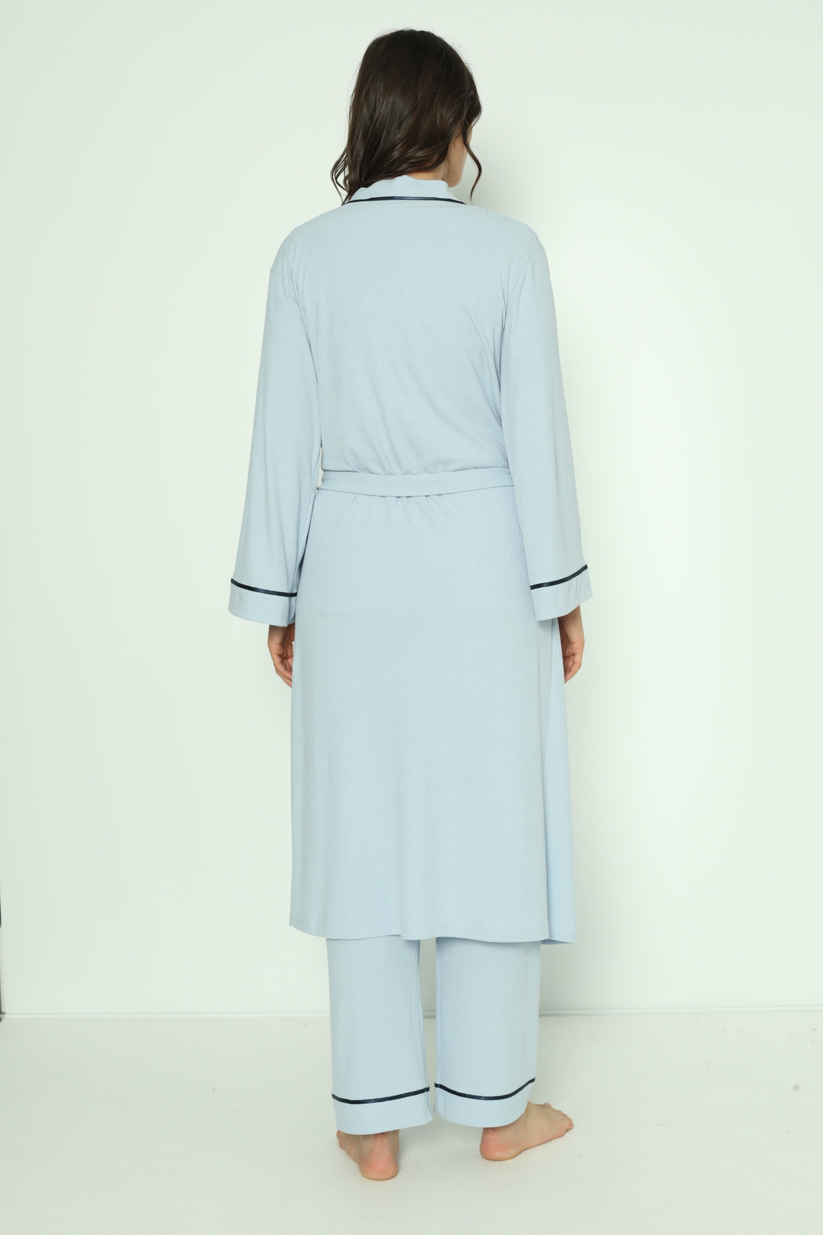 Miss Dünya Lissa Bebe Mavisi Önden Düğmeli Uzun Sabahlıklı Hamile ve Lohusa Pijama Takımı fotoğrafı 2 (önizleme)