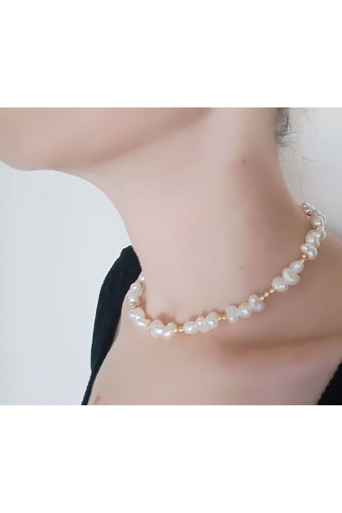 Baroque store pearl choker