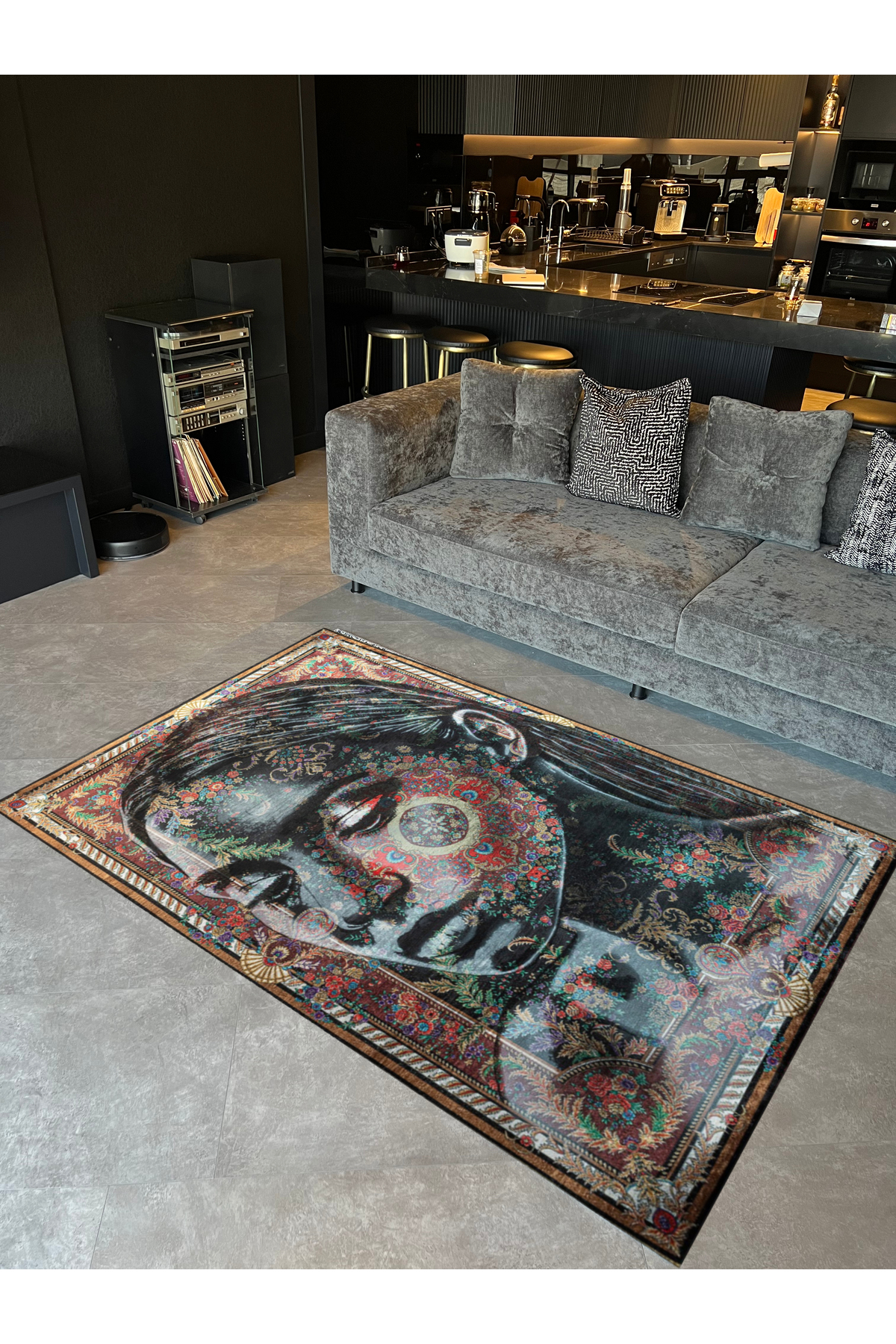 Artistic Patterned Decorative Carpet with Women's Face Figure 1728