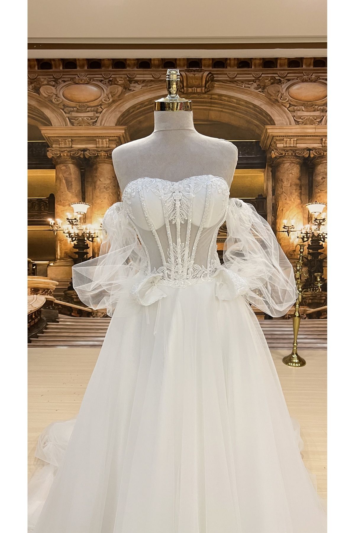 https://cdn.dsmcdn.com/ty1011/product/media/images/prod/SPM/PIM/20231009/12/9edcad99-a85a-3d0b-a999-df9228ffd1c8/1_org_zoom.jpg