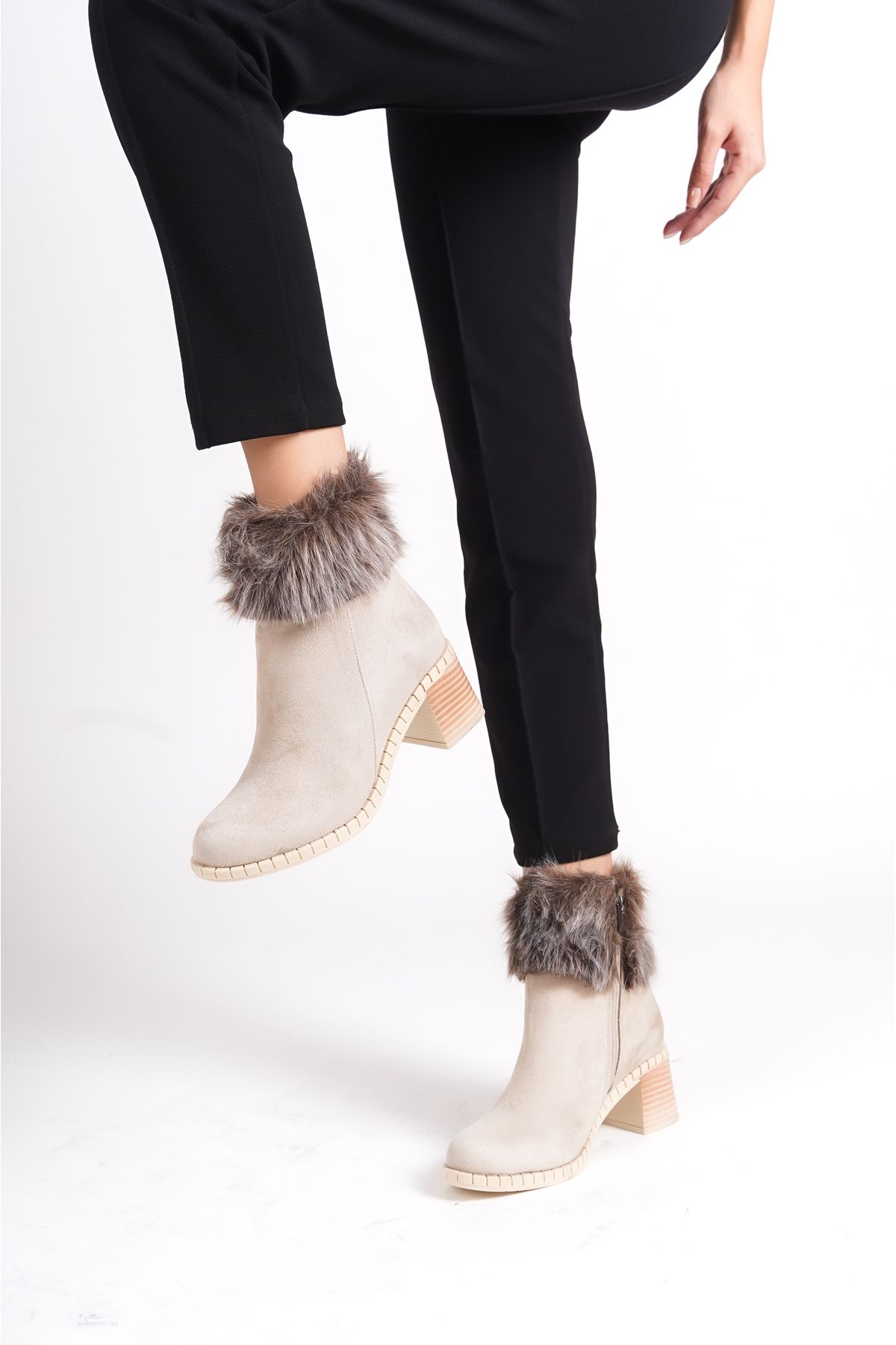 Larina faux hot sale fur heeled boots