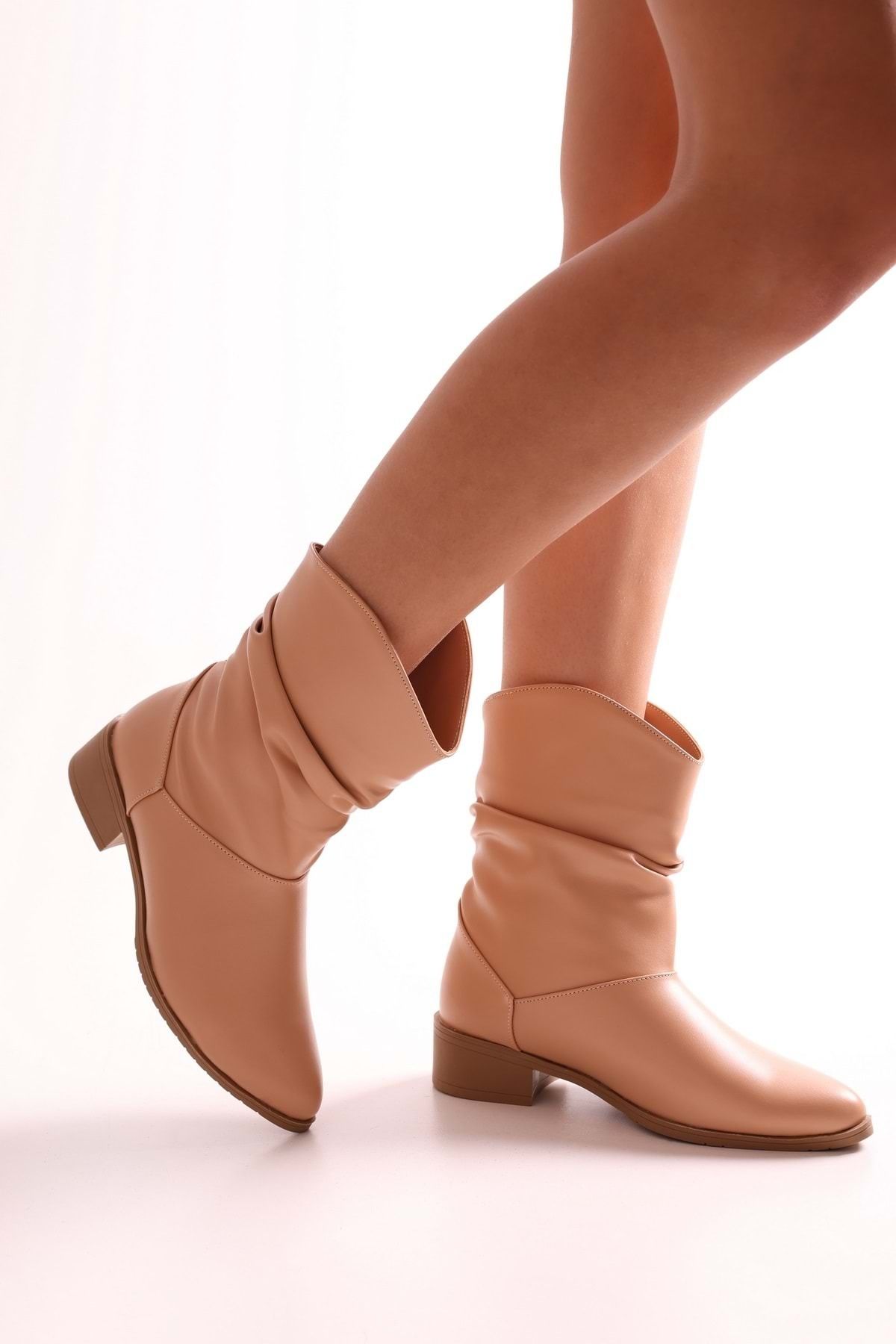 Nude sales flat boots