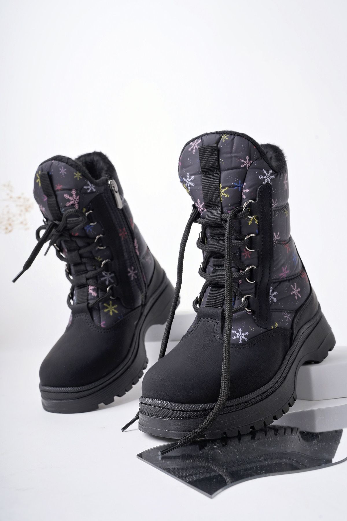 Guess top kids boots