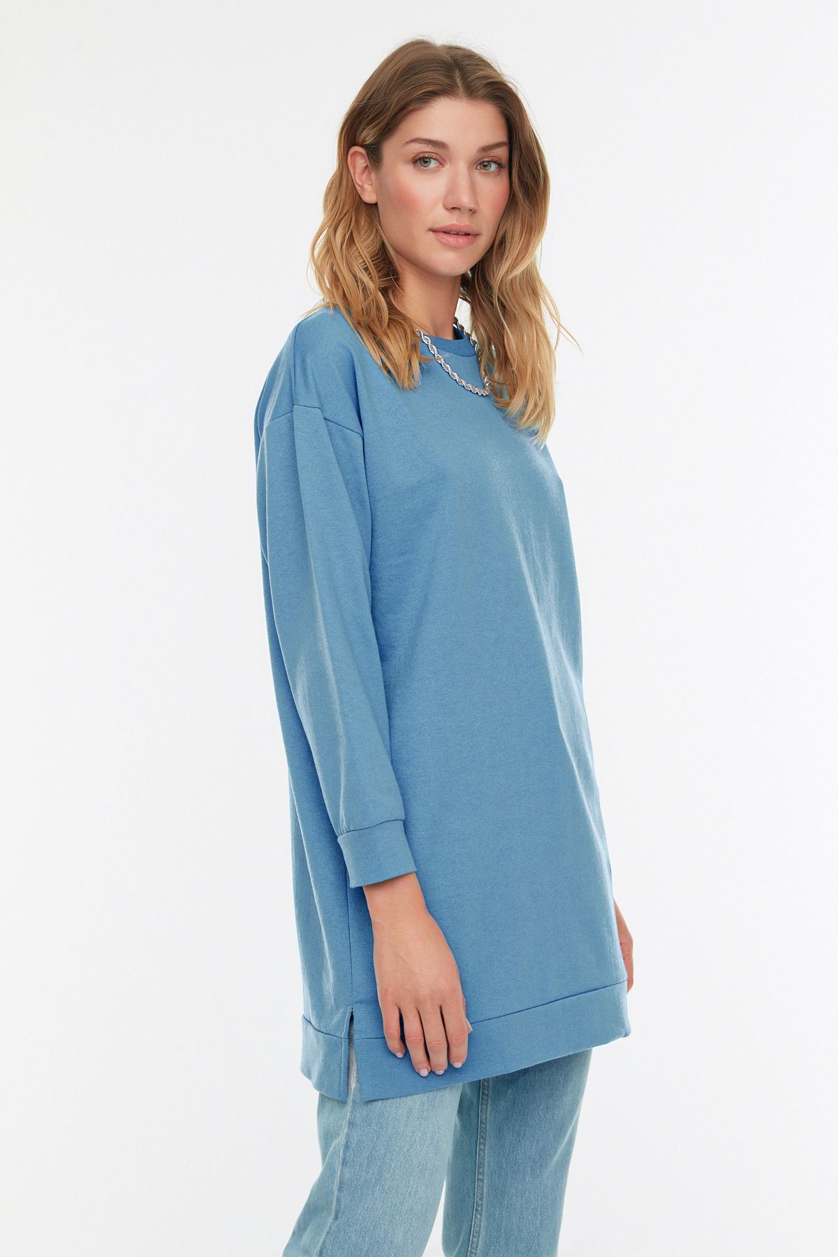 Trendyol Modest-Синій світшот Basic Orme з горловиною Basic Orme TCTAW22TW0138 2