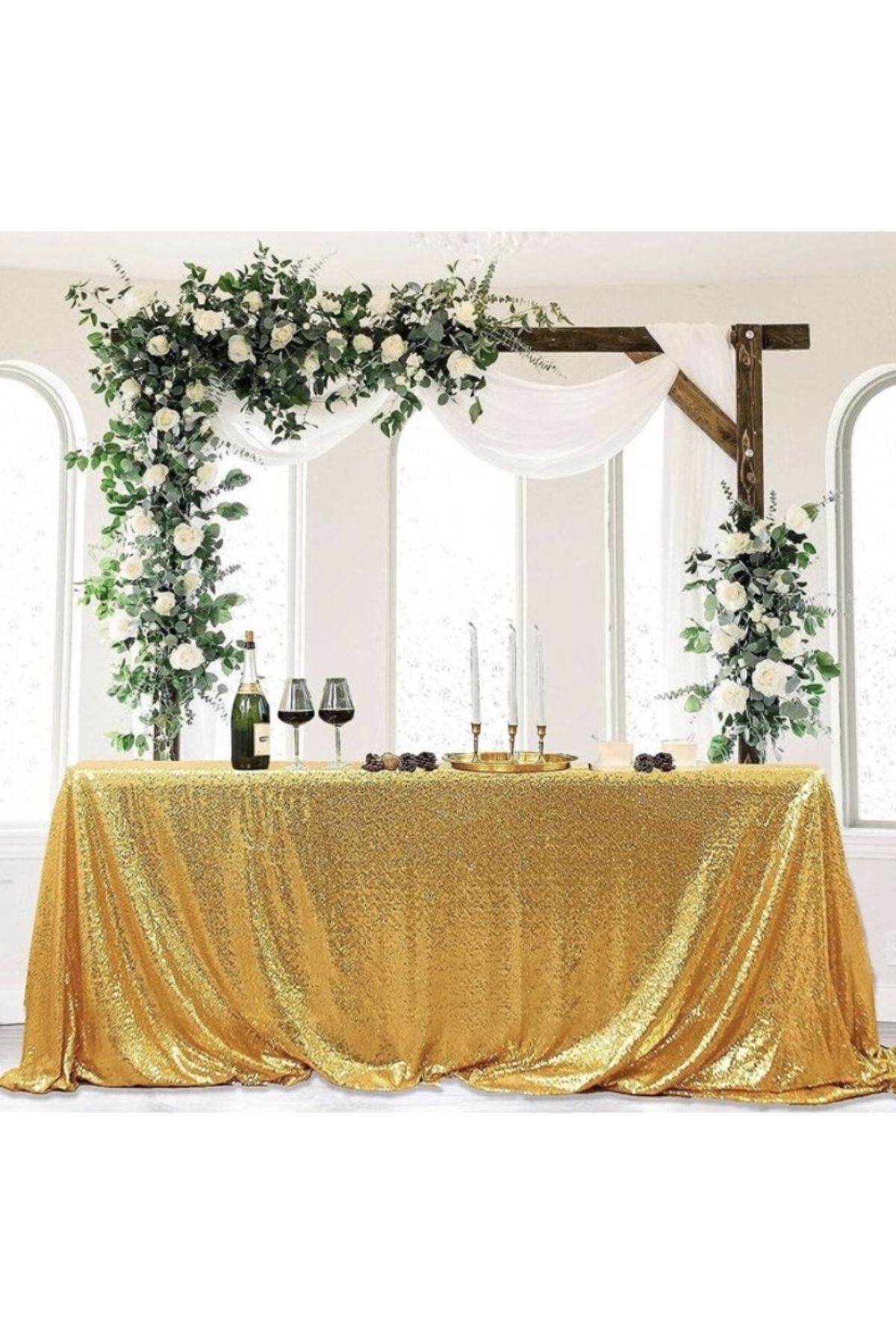 Gold tablecloth hotsell
