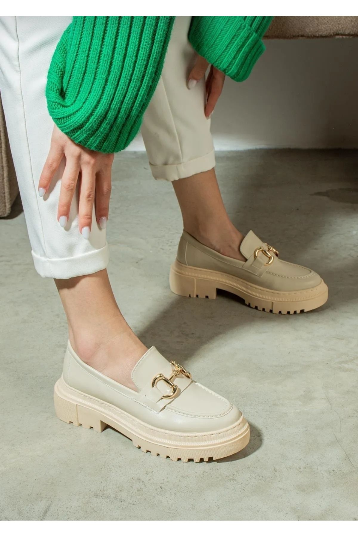 Moccasin casual shoes online for womens