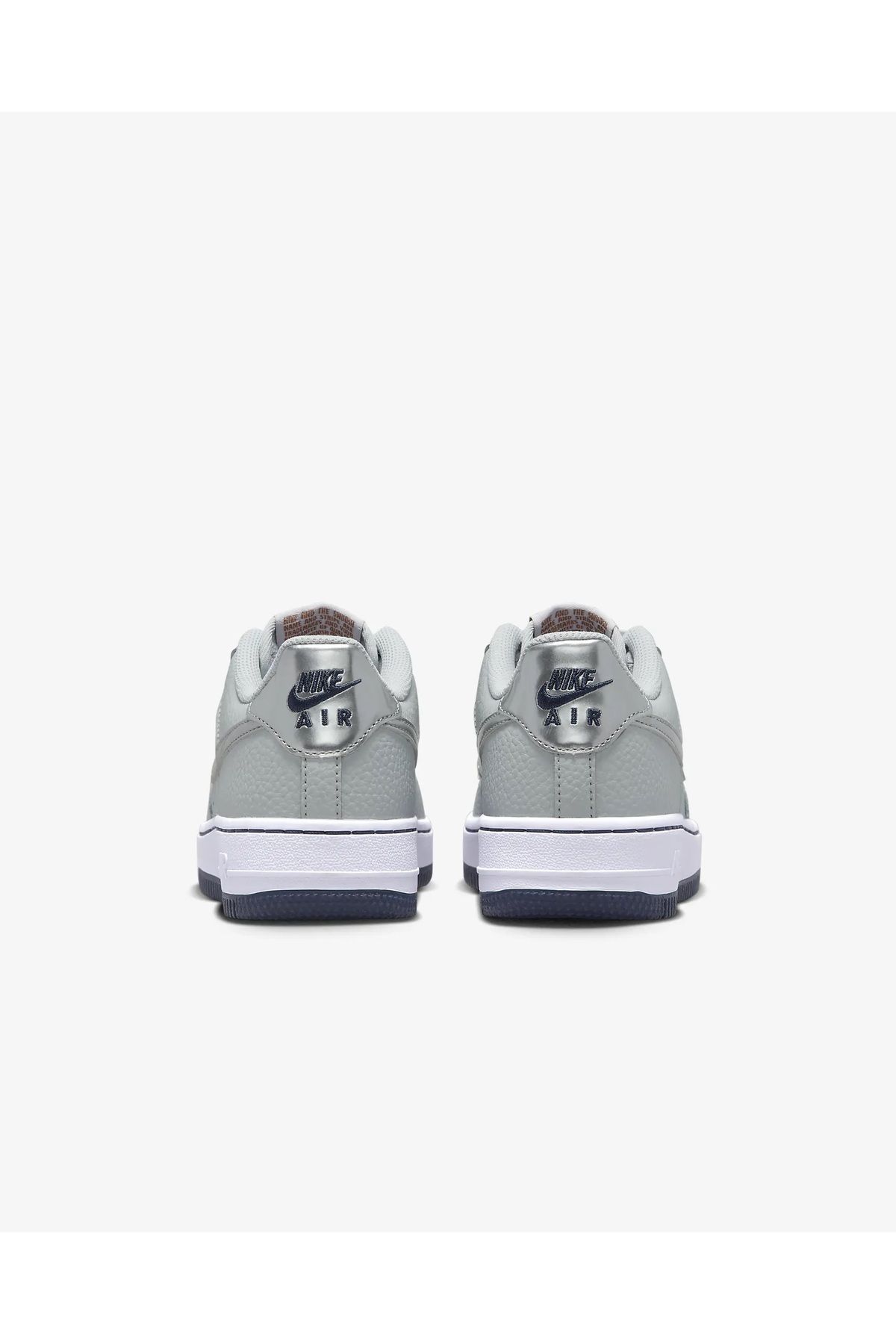 کتانی زنانه نایک مدل Air Force 1  پیور پلاتینیوم بریلی گریپ Nike