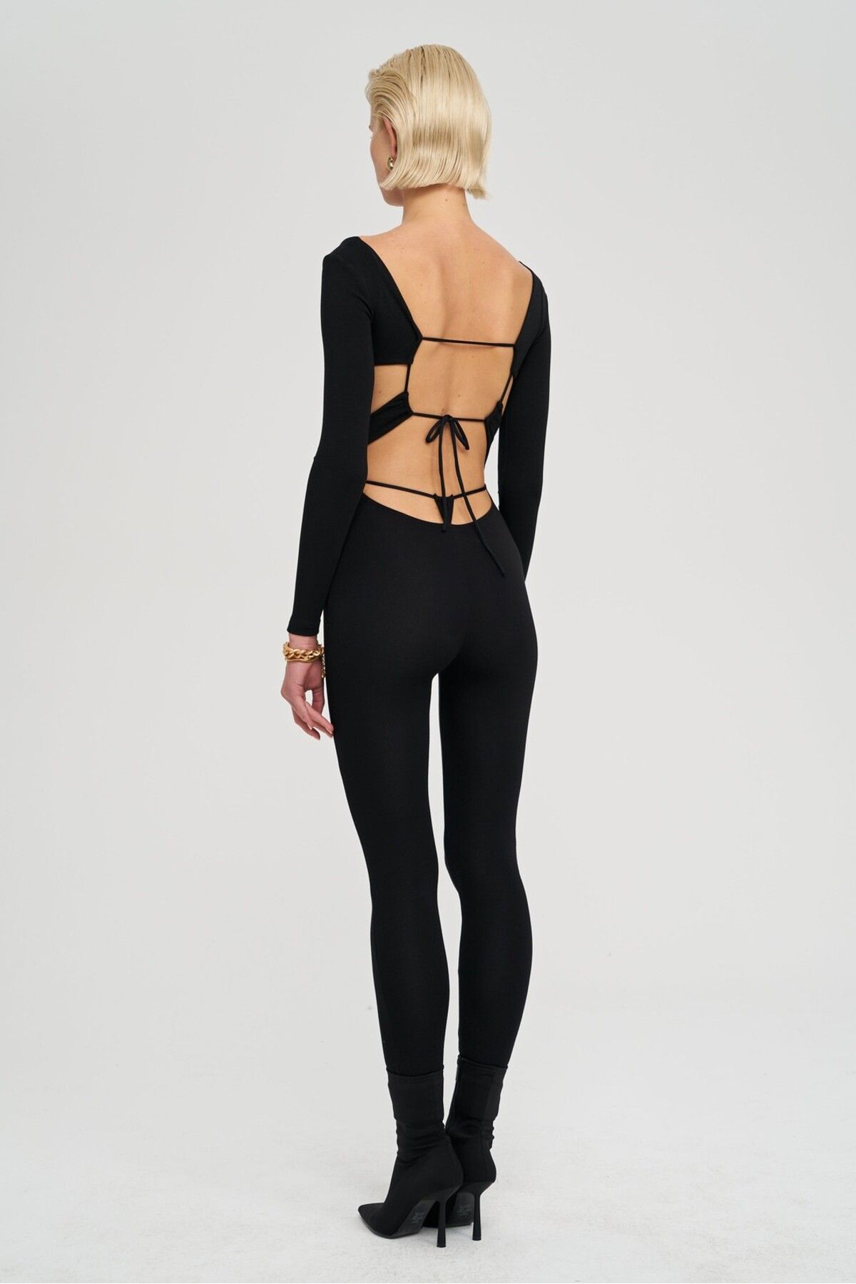 IAMNOTBASIC-Madeleine Jumpsuit - Black 2