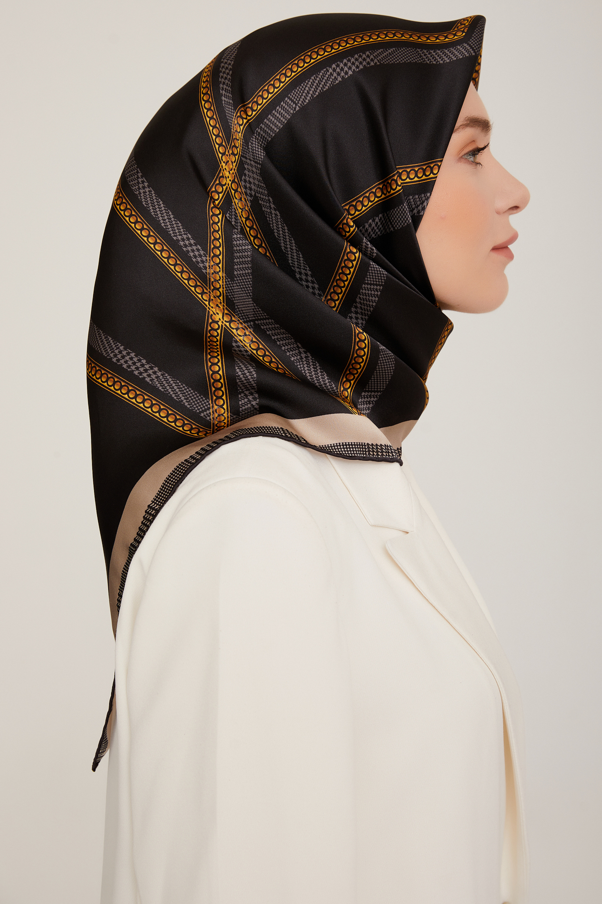 روسری زنانه آرمینه | E22KA8833D03 Armine - Image 3