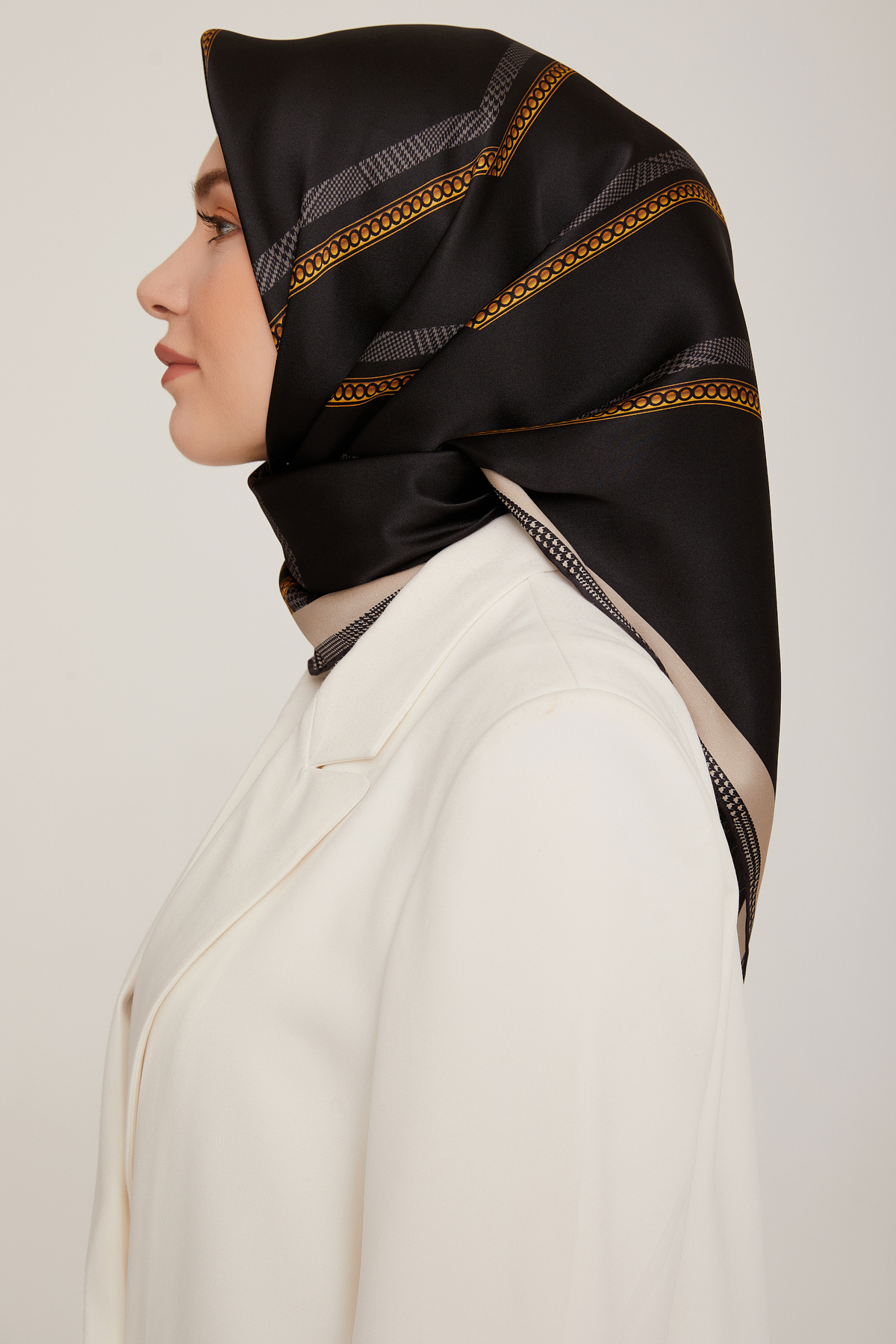 روسری زنانه آرمینه | E22KA8833D03 Armine - Image 2