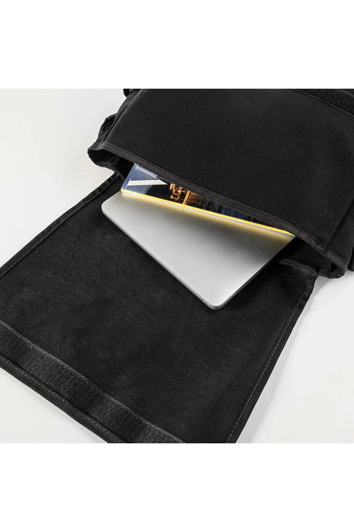 Genel Markalar  Siyah Totoro Baskılı Unisex Postacı Çantası - Görsel 5