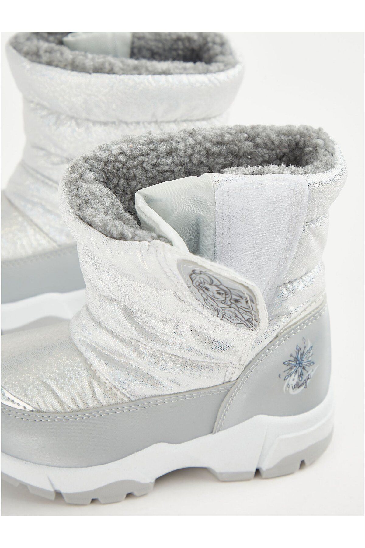 George Snow Boots Silver colored Flat