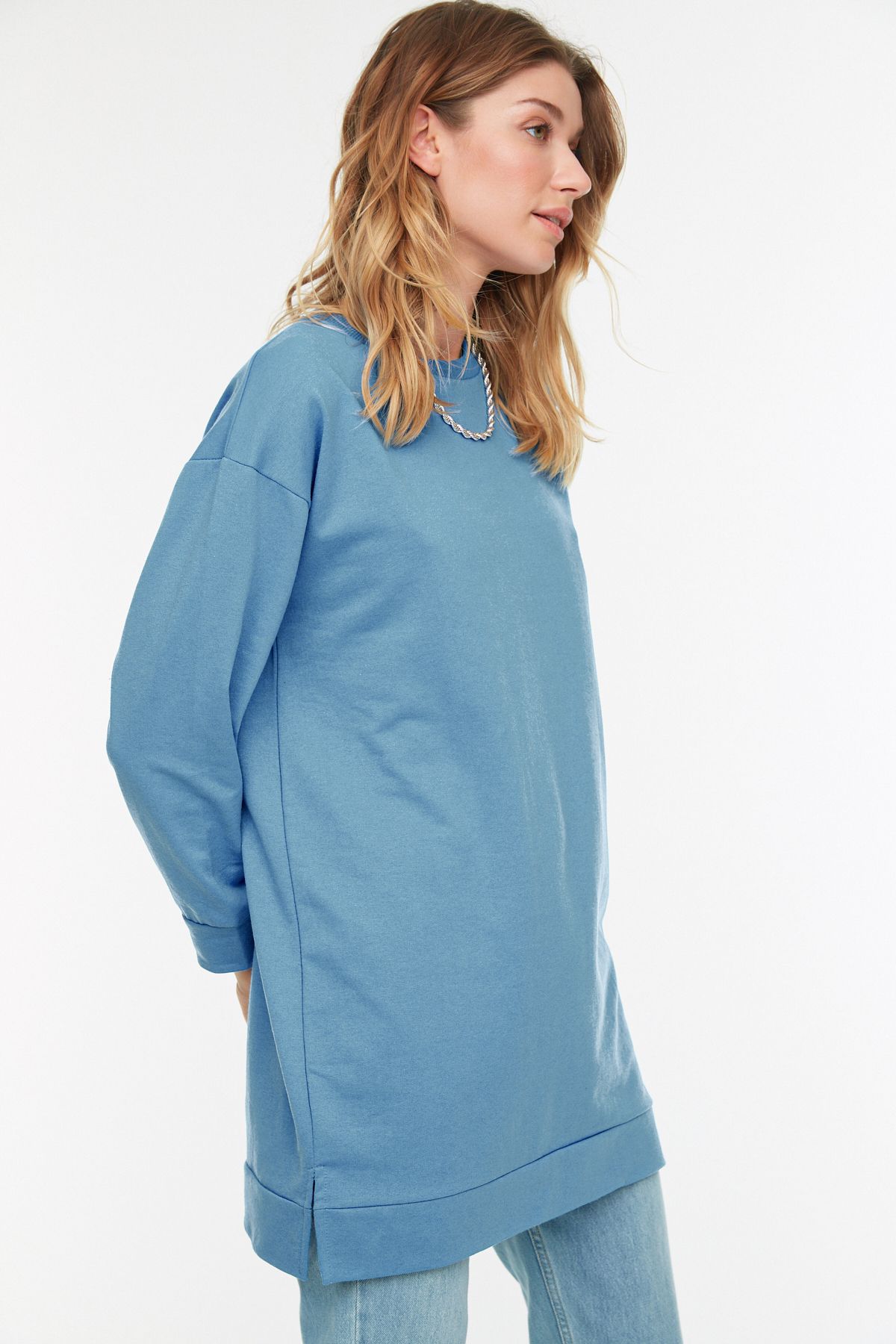 Trendyol Modest-Синій світшот Basic Orme з горловиною Basic Orme TCTAW22TW0138 5