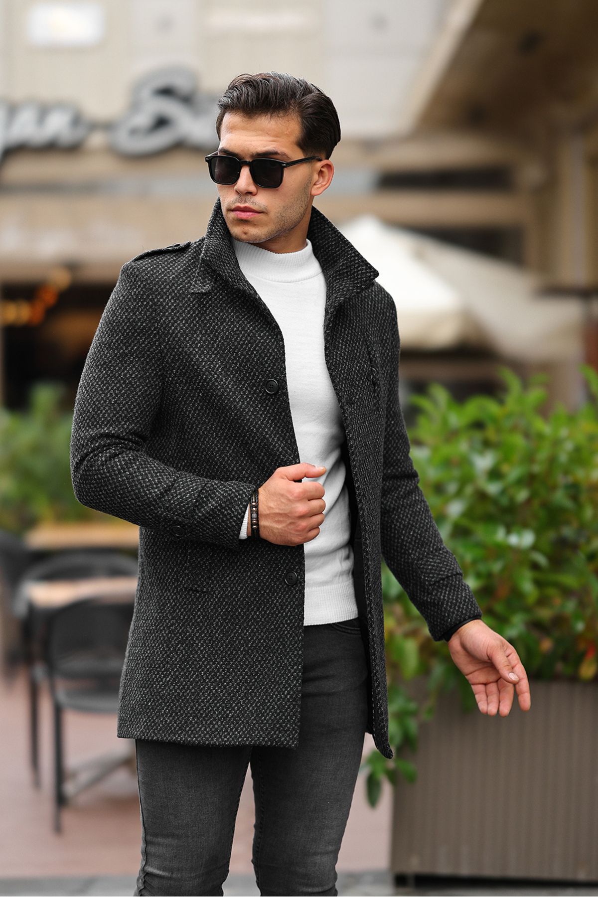 Men's wool coat stand store collar
