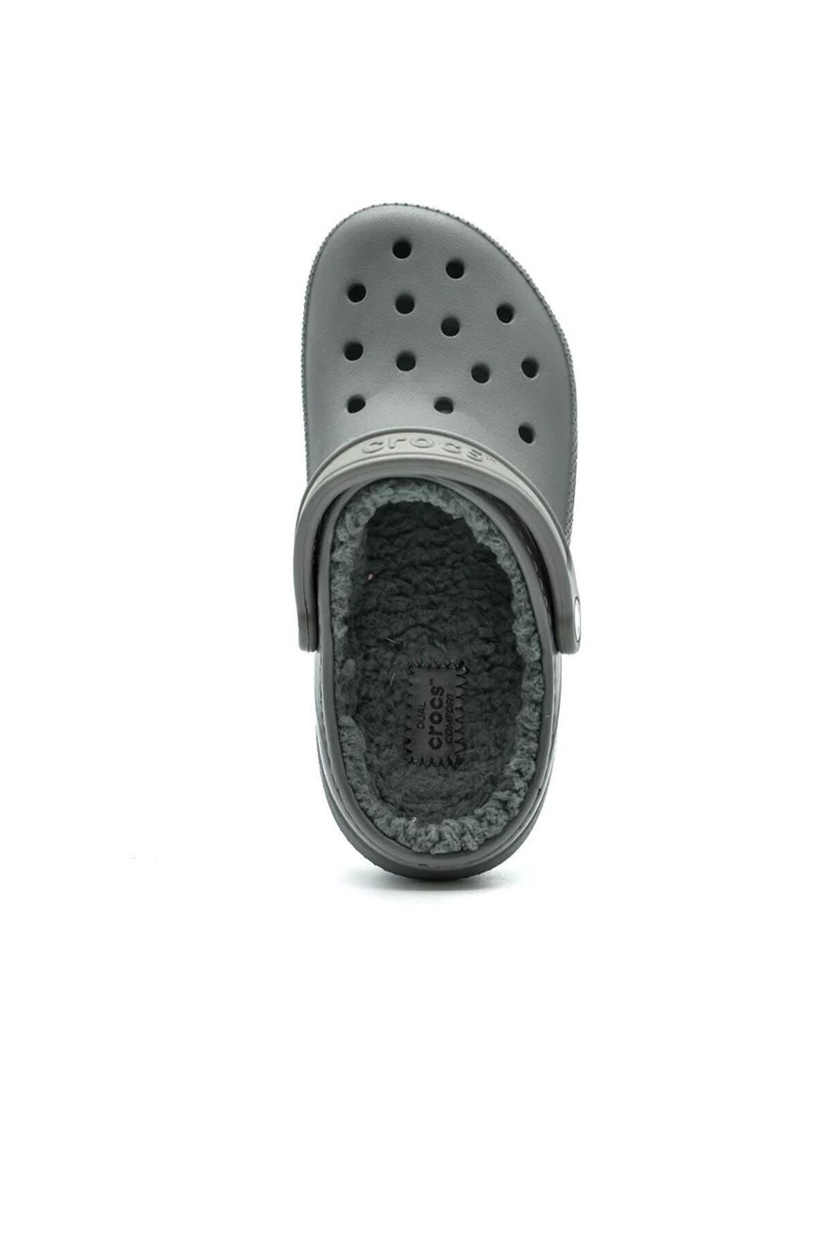 Grey winter crocs store