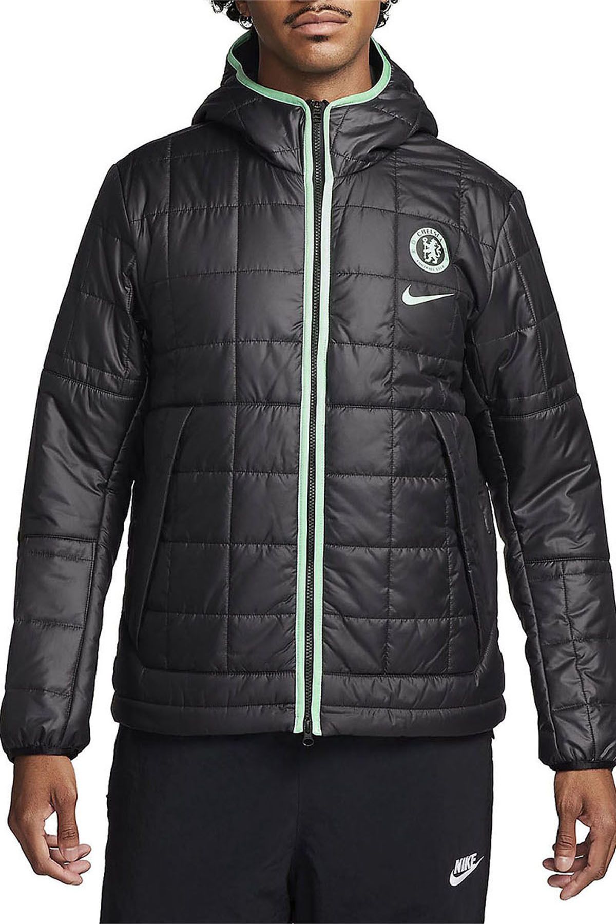 Nike Men s Daily Hooded Coat CFC MNSW SYNFIL JKT FLC LND 3R DX8321