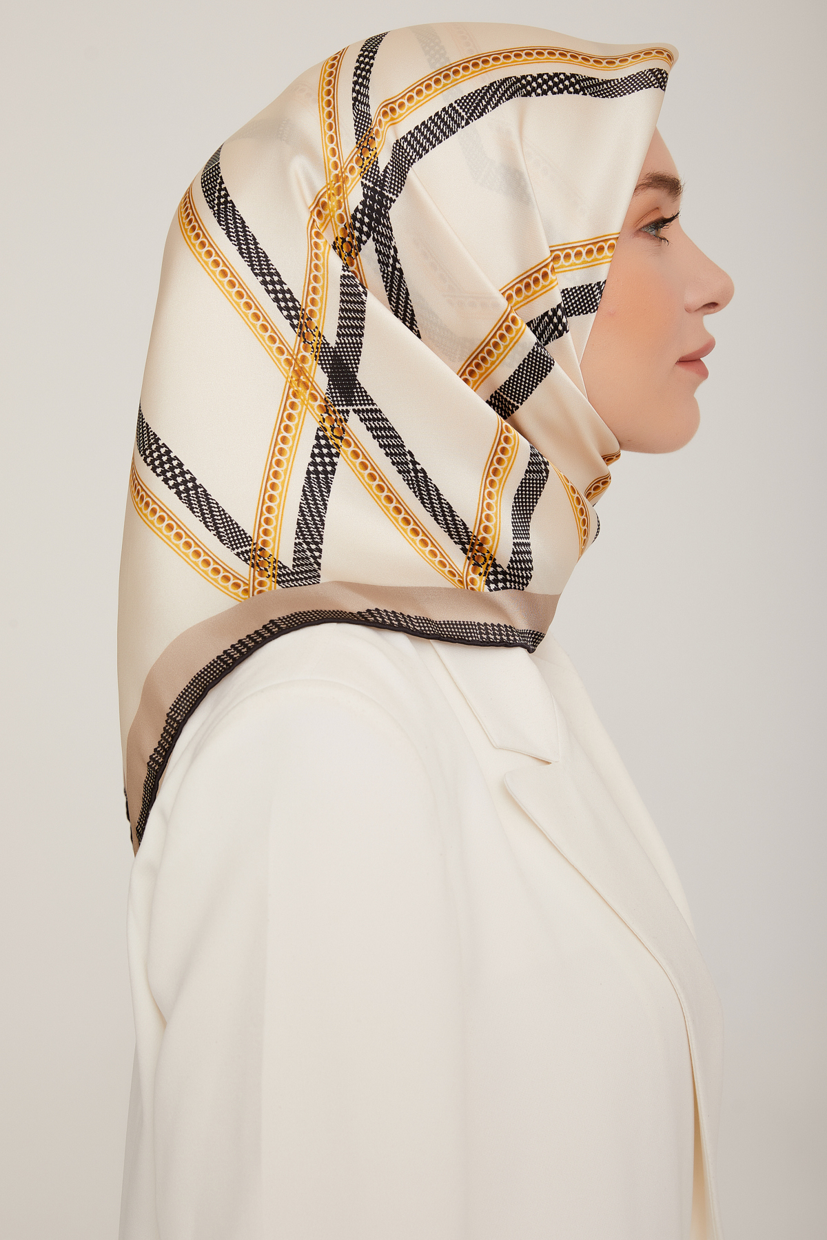 روسری زنانه آرمینه | E22KA8833D03 Armine - Image 4