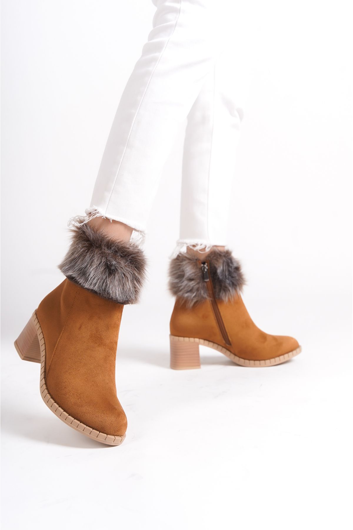 LAR NA Fur Detailed Platform Boots Bootie Trendyol