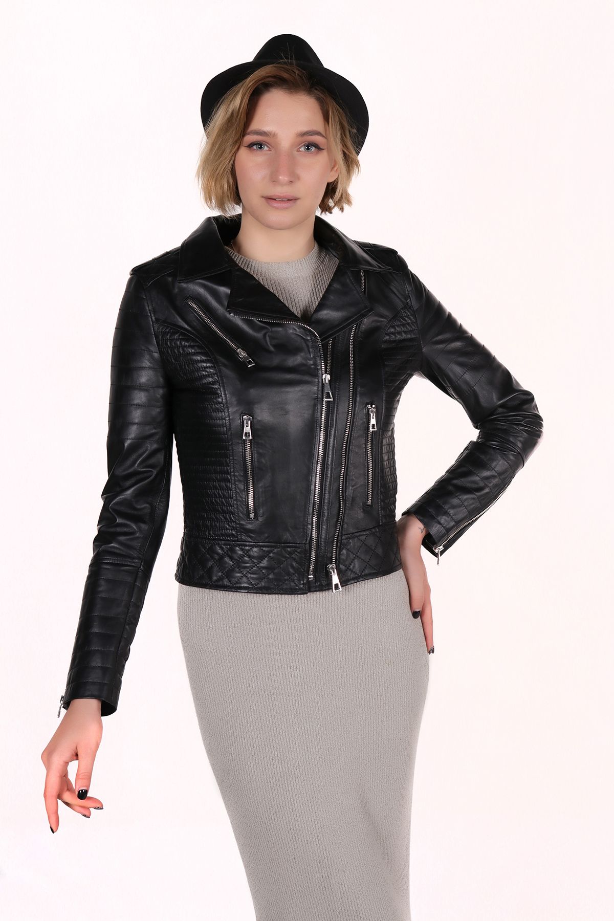 complete the look image