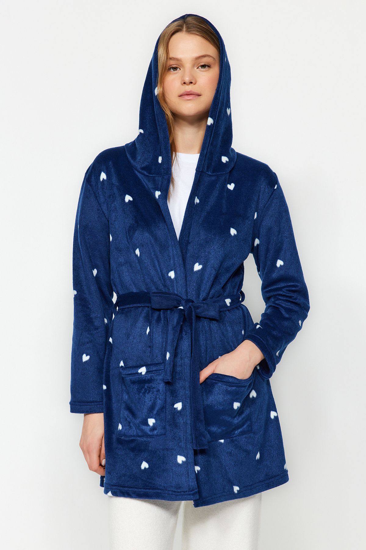 Trendyol Collection Halat Din Lână Bleumarin Cu Buzunar Inimă Și Detaliu Glugă - Femeie - S