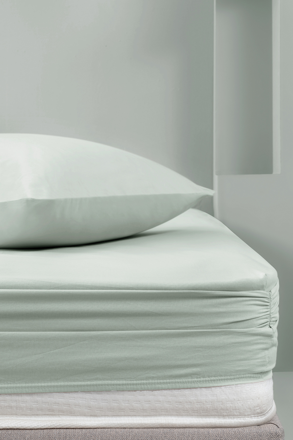 Noah Fitted Sheet (180x200 Cm) - Nile Green