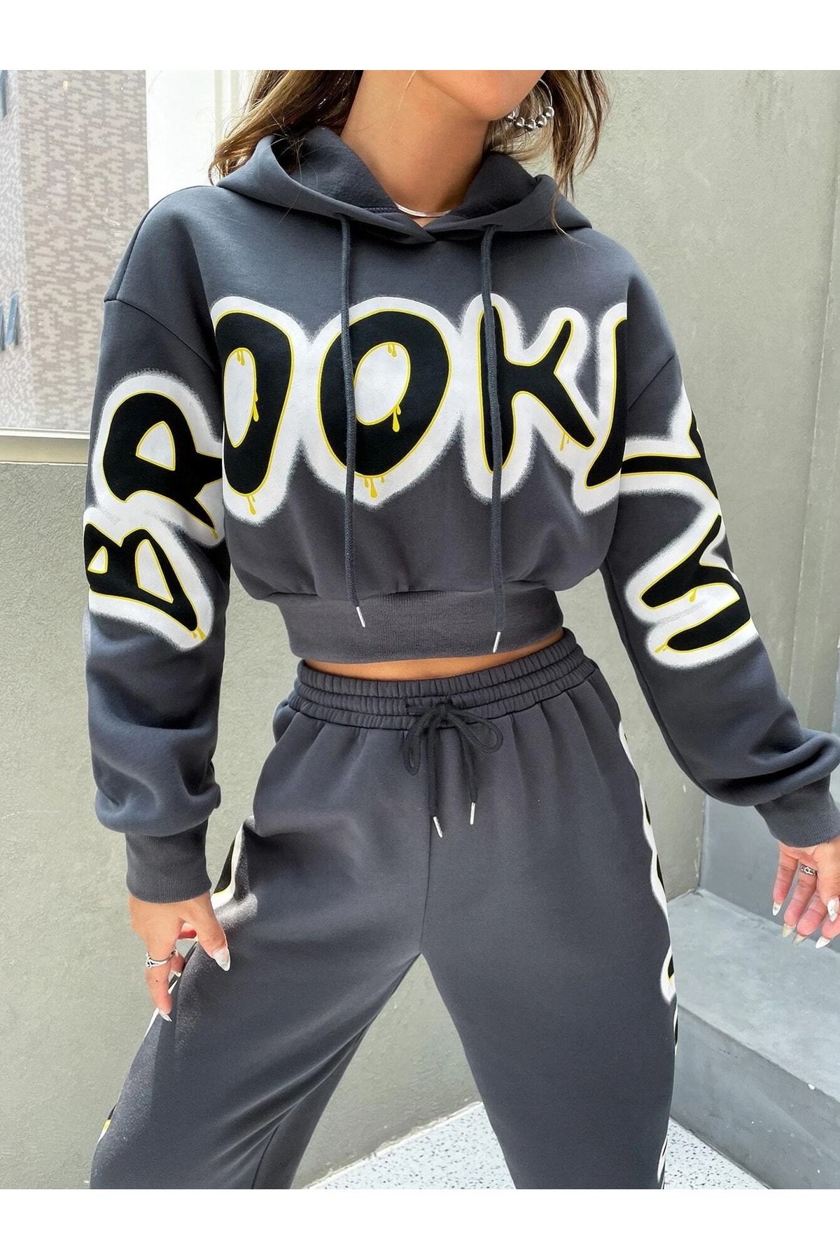 Womens cropped tracksuit store