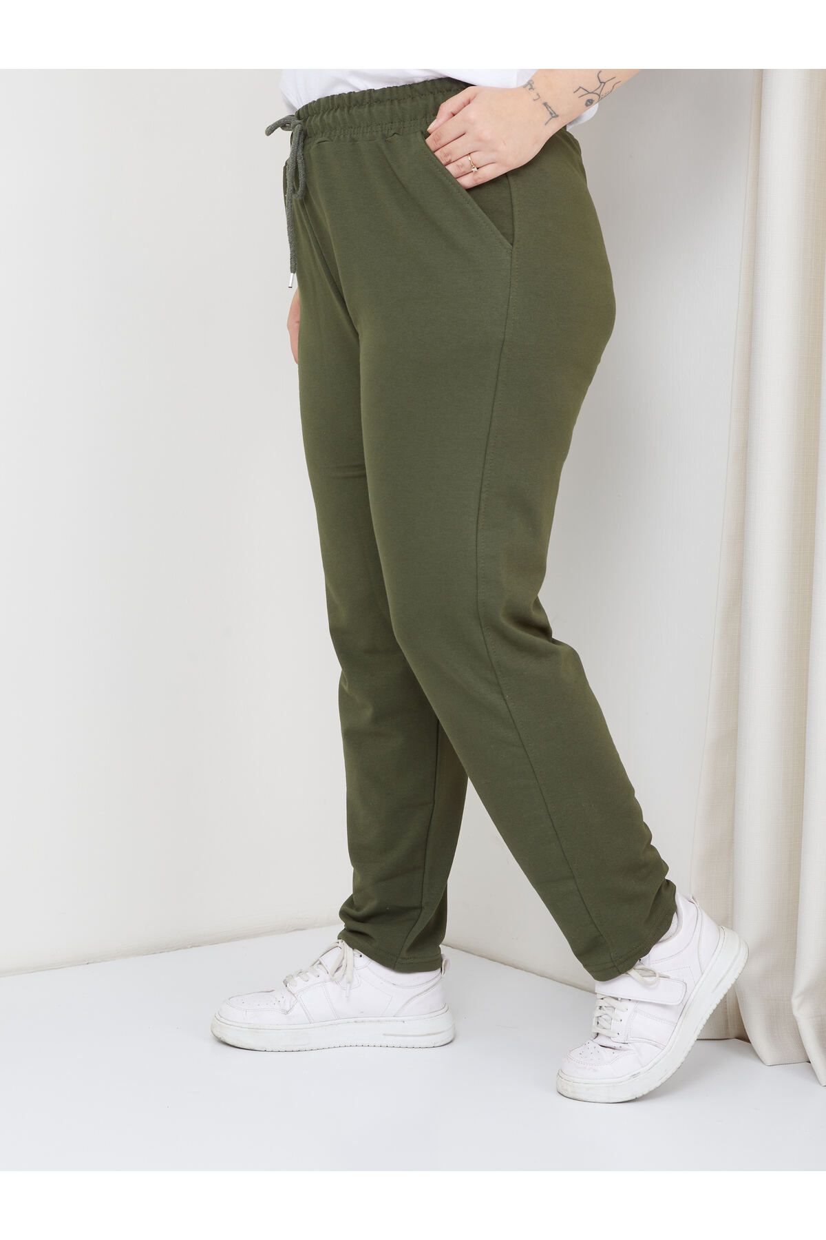 Large sweatpants waist sale size