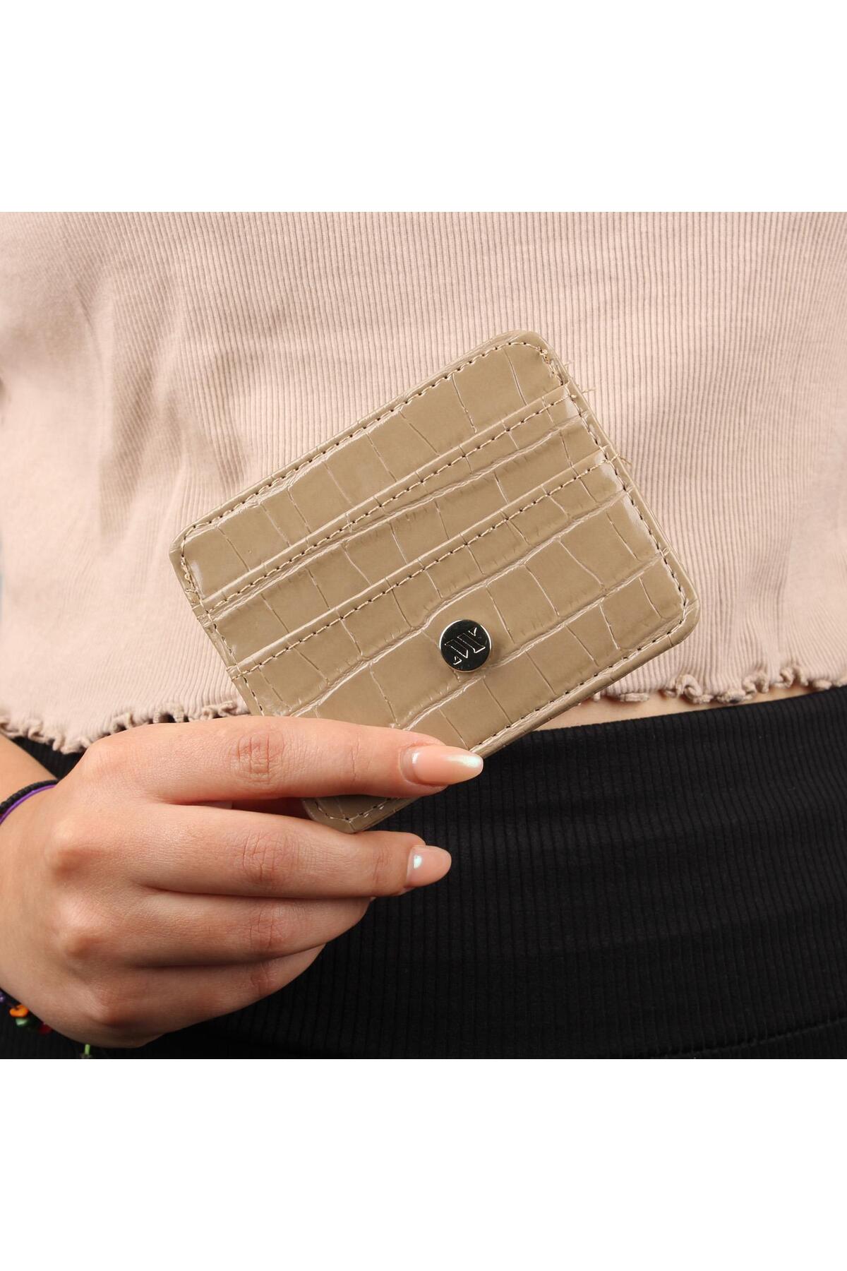 Women's Leather Wallet and Card Holder 1624 Beige