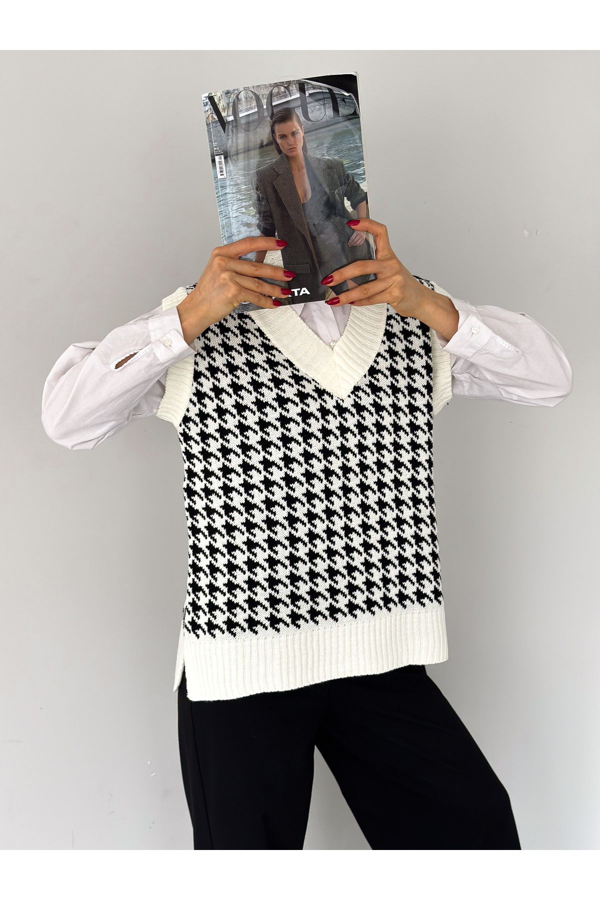 laughs-WOMEN'S V-NECK SPLIT BLACK GOOS FEET PATTERNED KNITWEAR JUMER SWEATER DE55781 3